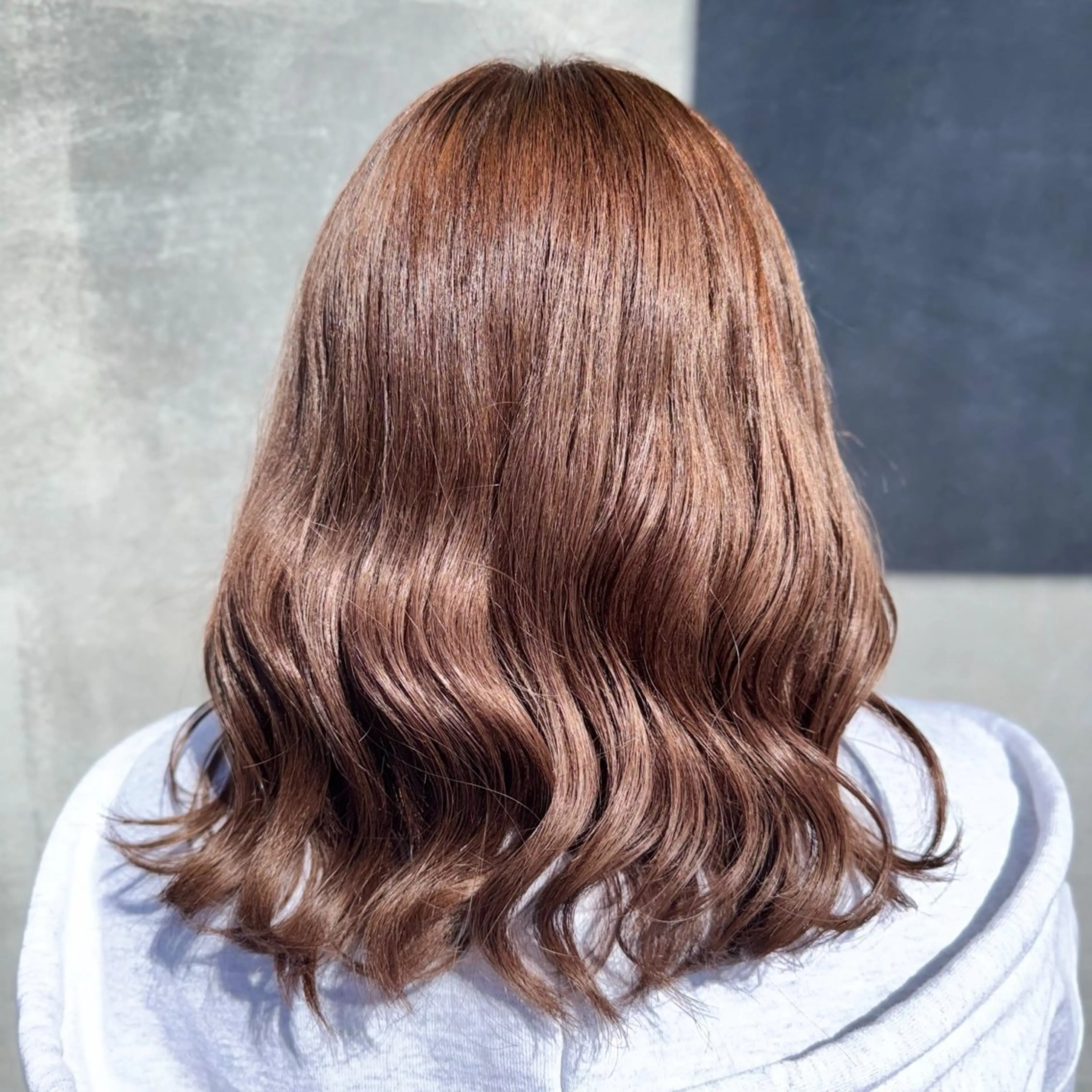 ミディアム カラー ベージュカラー グレージュ ヘアカラー 野崎 桃実のヘアスタイル