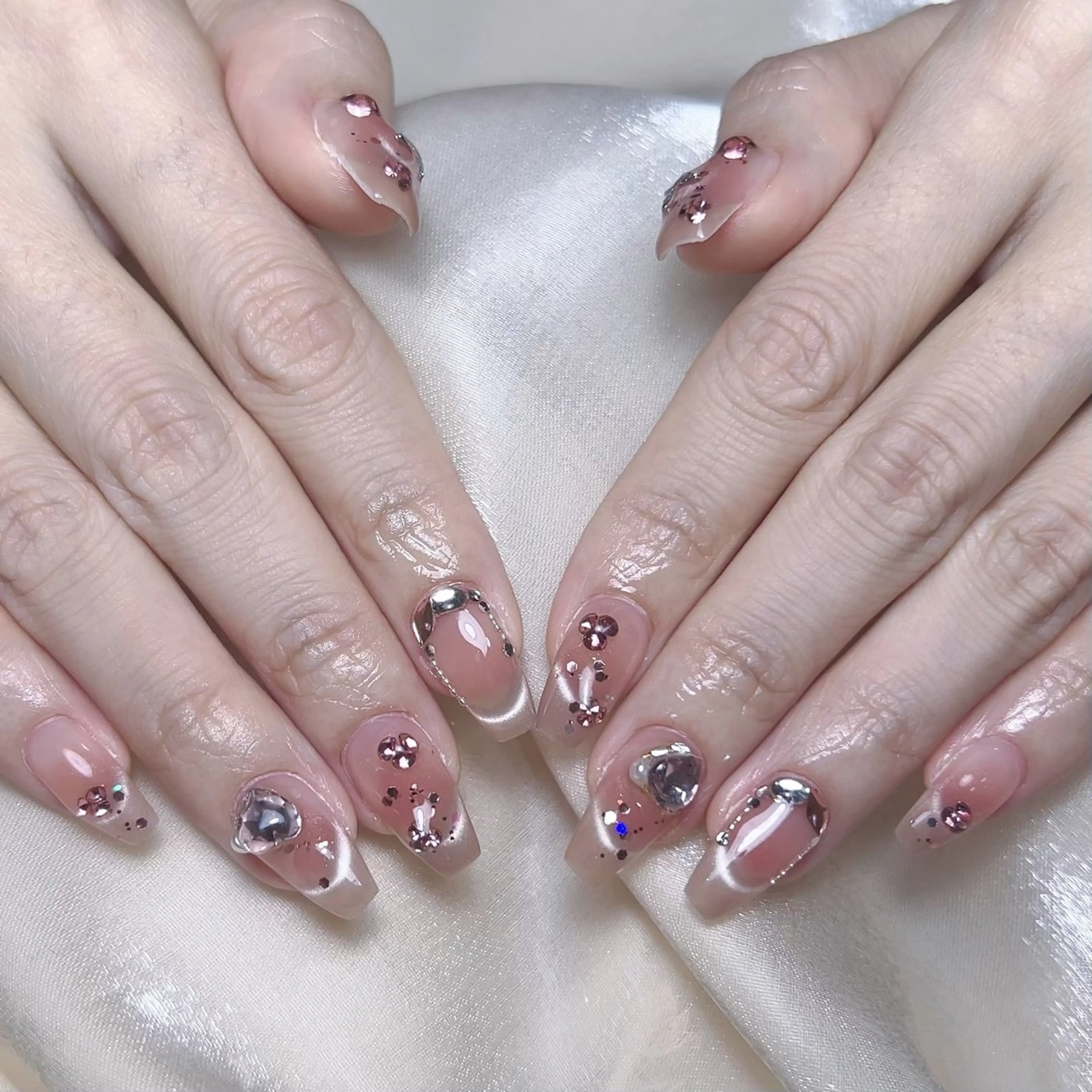 メンズ ネイル メンズ韓国風 アートネイル オーロラネイル ガーリー キラキラネイル ハンドネイル Nail salon 木にいるのネイルデザイン