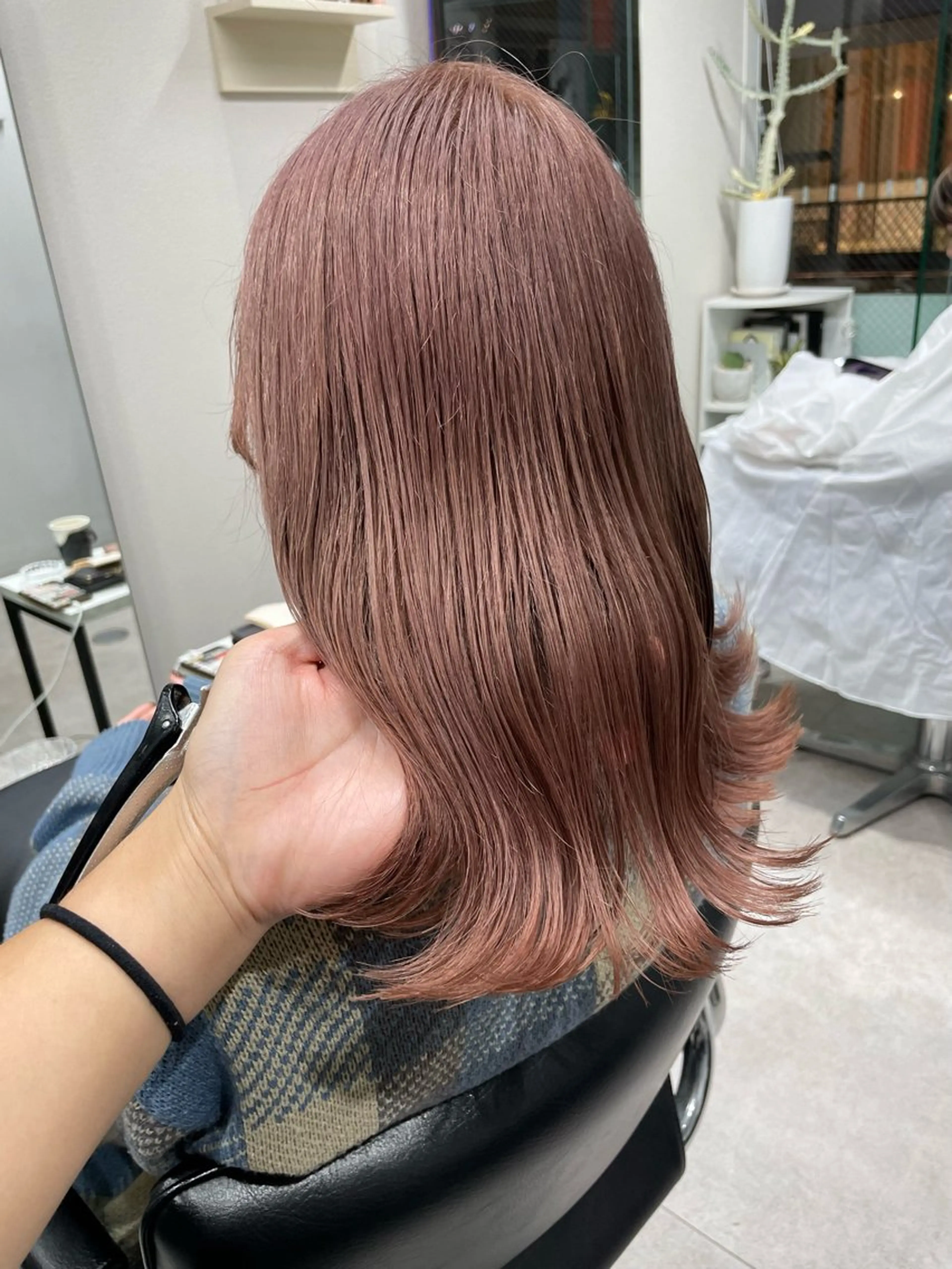 セミロング カラー ヘアカラー トリートメント 髪質改善will hairdesignのヘアスタイル