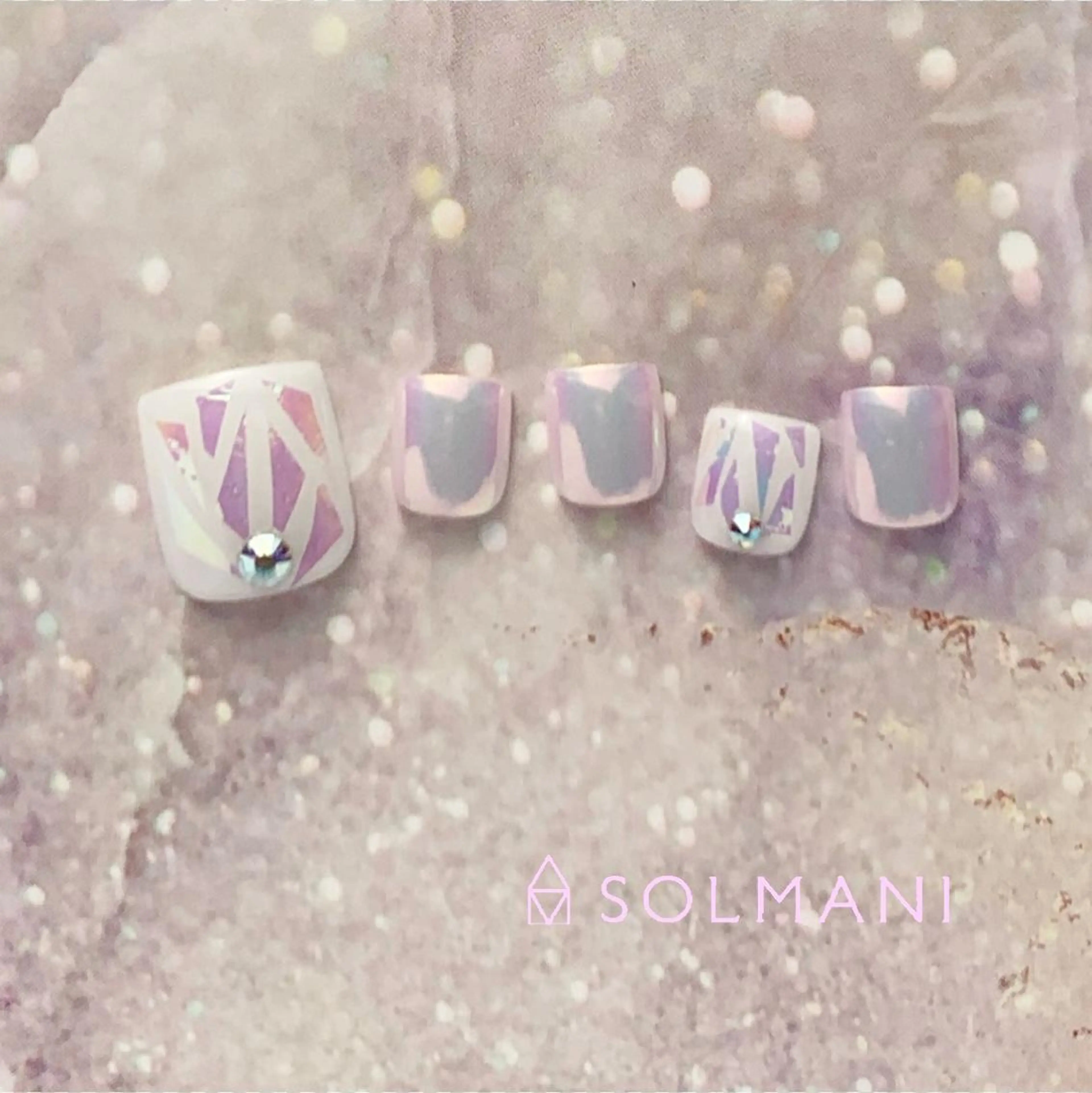 ネイル フットネイル ミラーネイル SOLMANI 予約担当のネイルデザイン