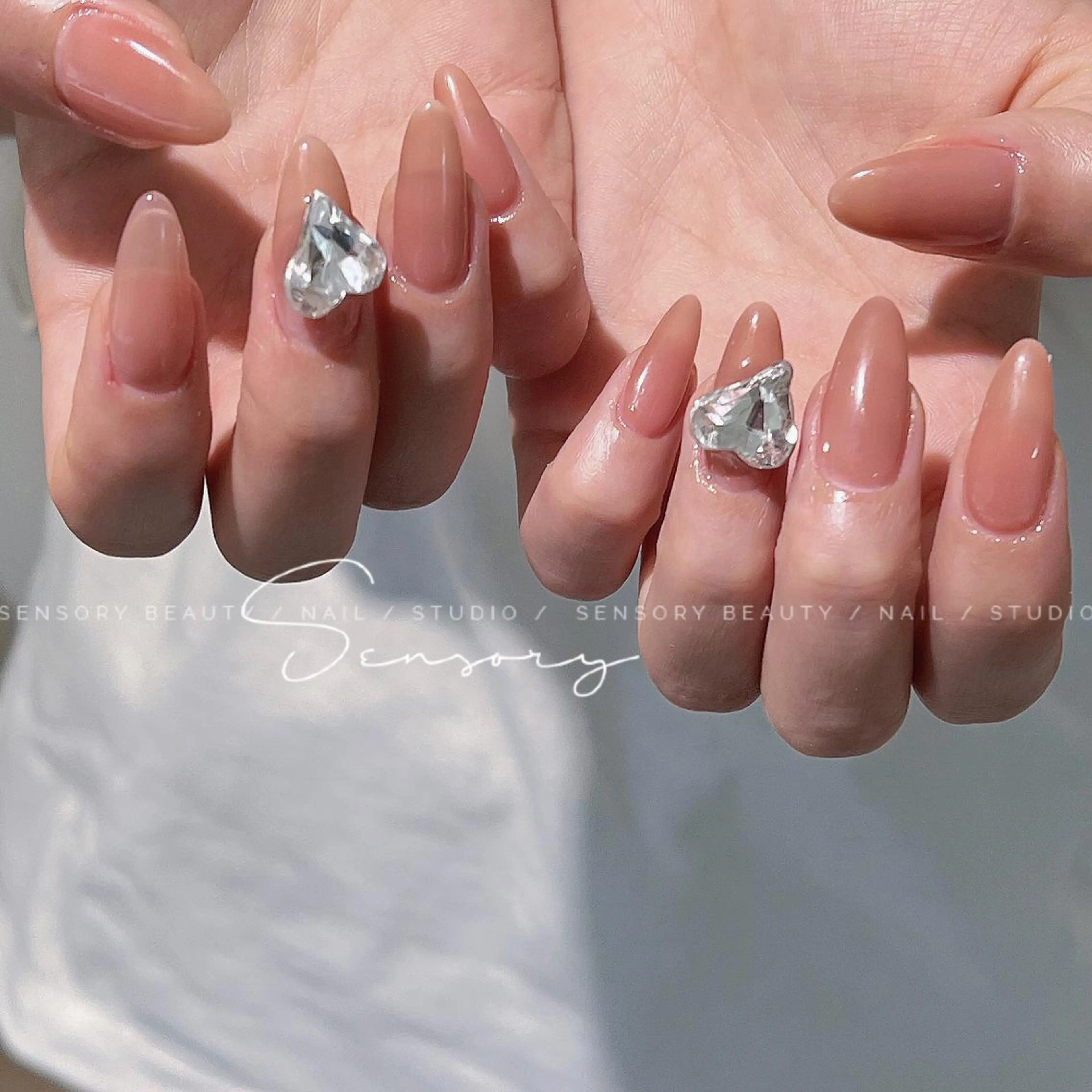 ネイル アートネイル フレンチネイル ニュアンスネイル ワンカラーネイル スカルプネイル ジョ ジョのネイルデザイン