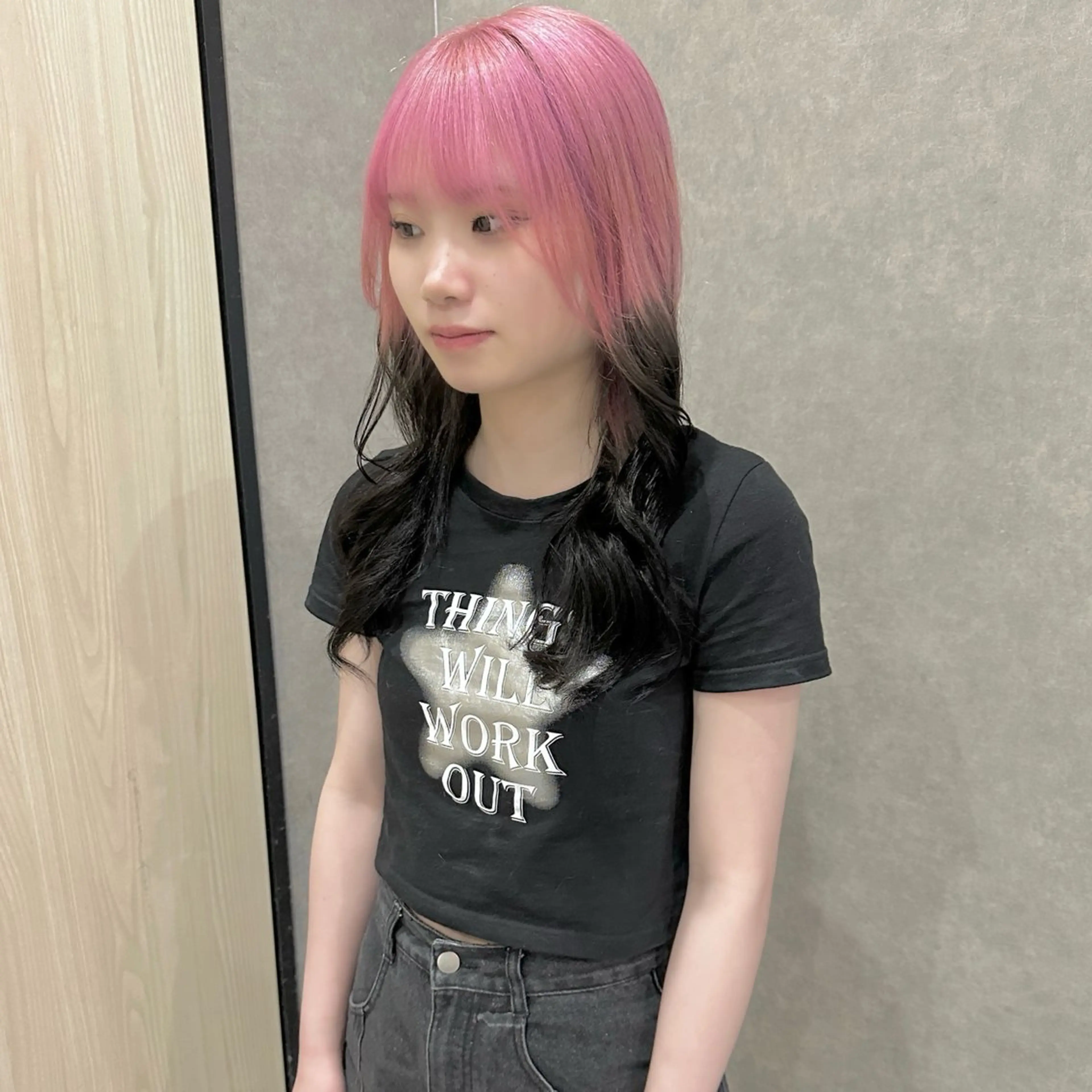 セミロング カラー はちすか るかのヘアスタイル