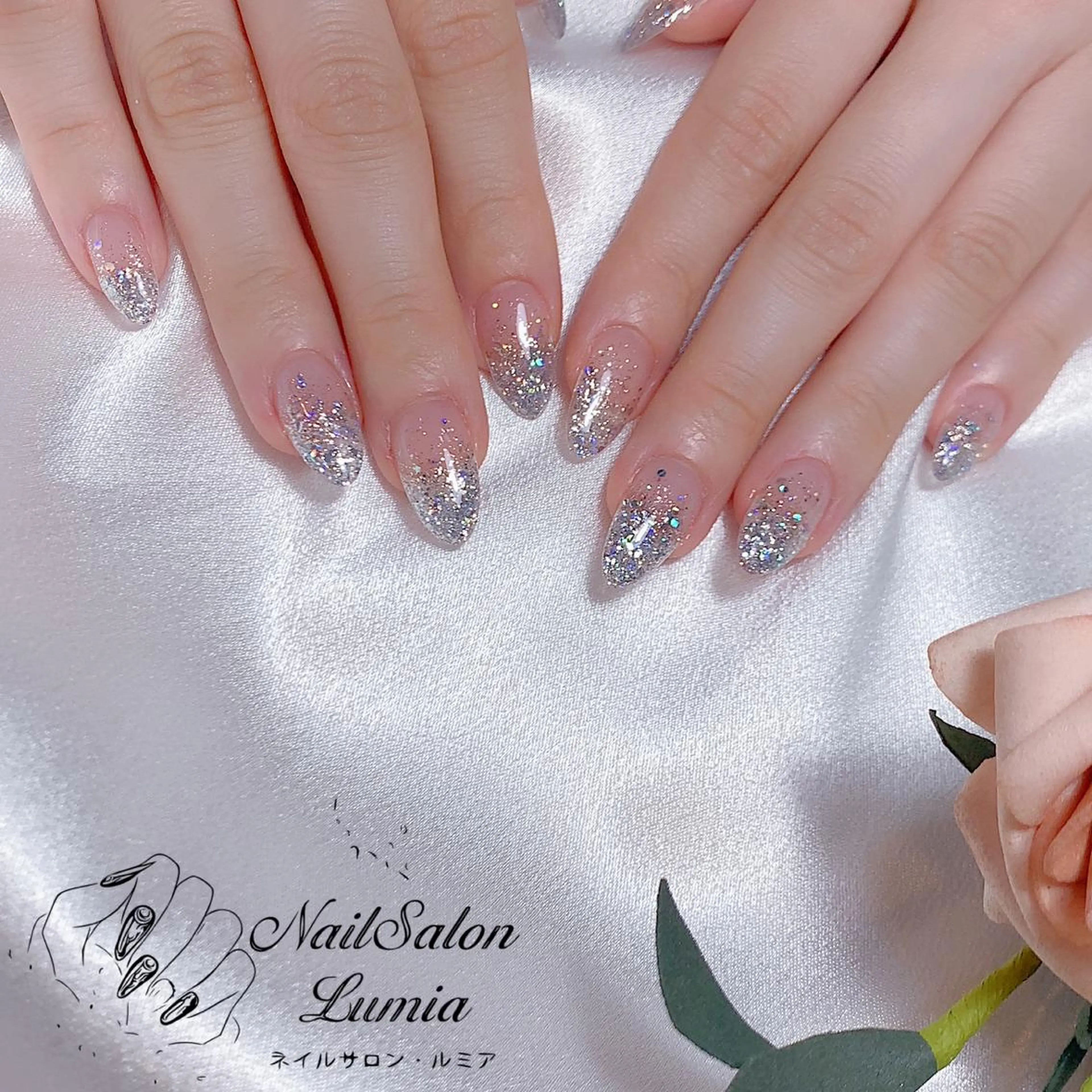 ネイル グラデーション ラメ(グリッター) ラメグラデーション ネイルチップ ハンドネイル ネイルサロン ルミア Lumia 店長のネイルデザイン