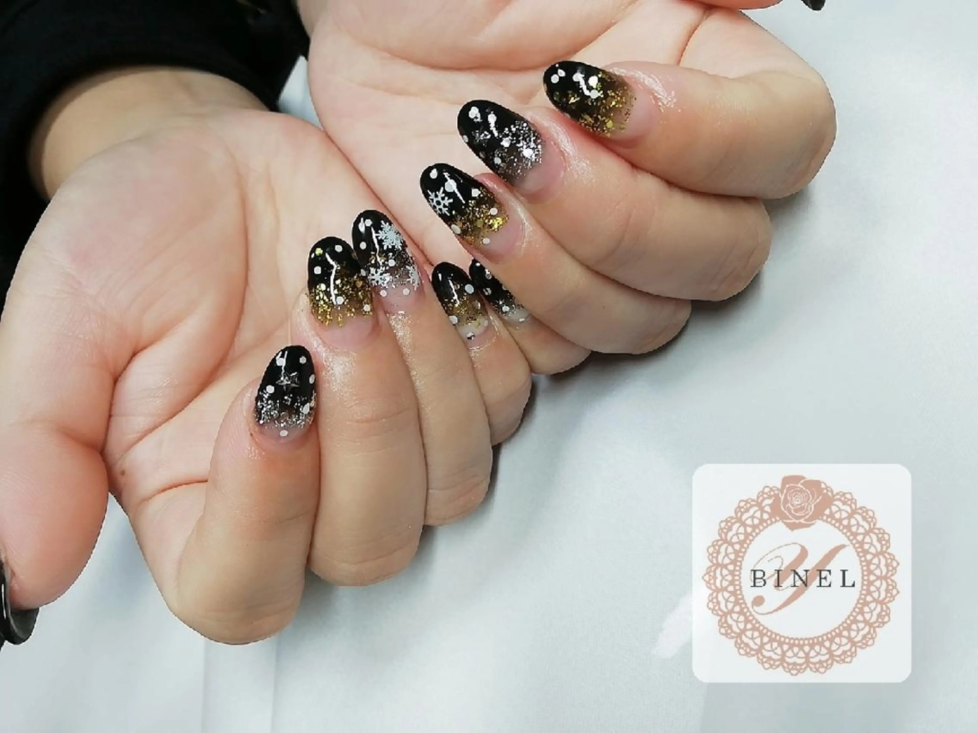 ネイル 持ち込み ハンドネイル Nail Salon Y.BINELのネイルデザイン