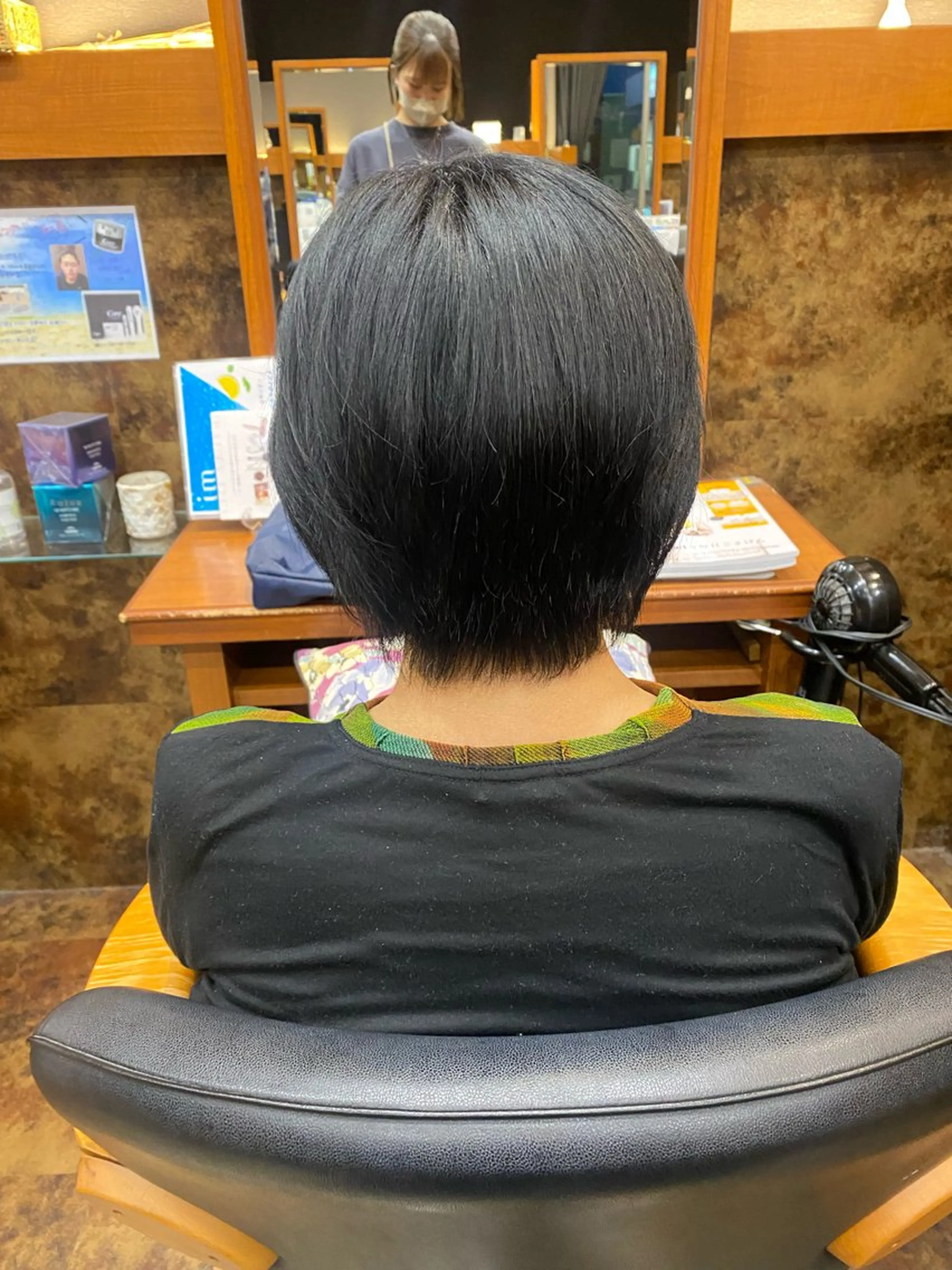 ショート カラー カット 相良 陽香🌻のヘアスタイル