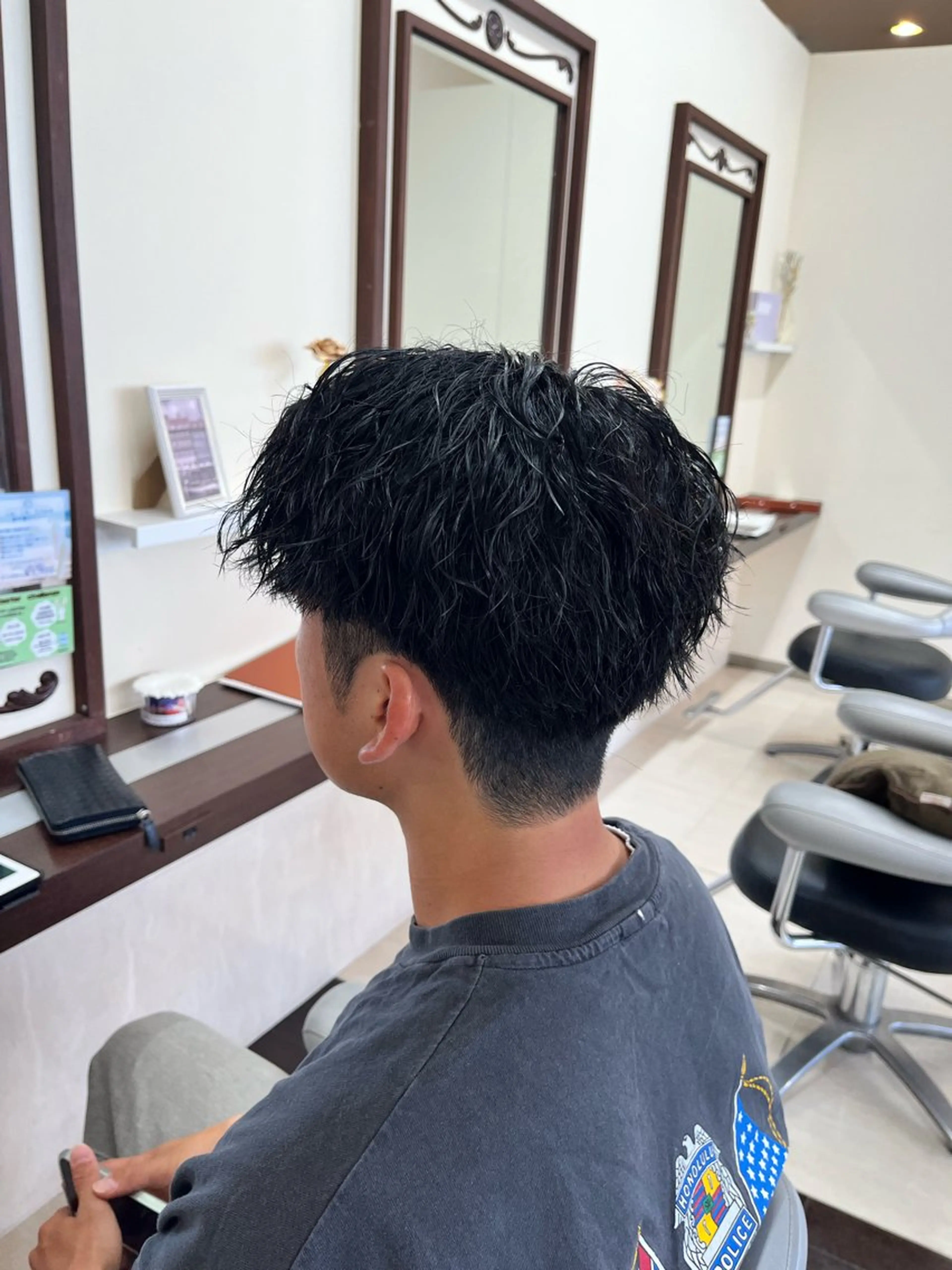 ショート パーマ メンズ センターパート メンズパーマ ツイストスパイラルパーマ 刈り上げ スパイラルパーマ AROH  men's cut&men's perm 船橋店所属・🧊メンズ特化🧊 高木航希のヘアスタイル