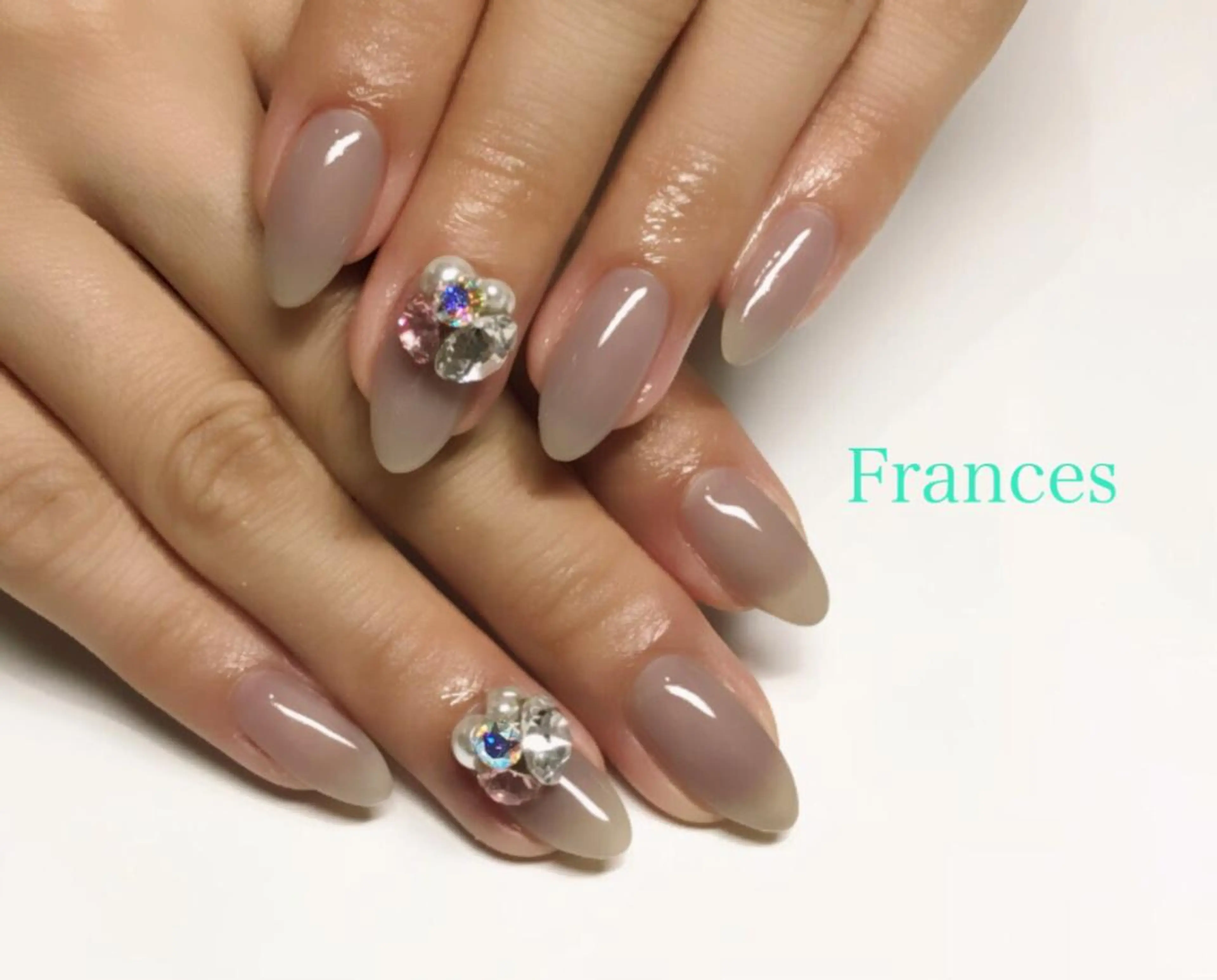 ネイル Frances 今村のネイルデザイン