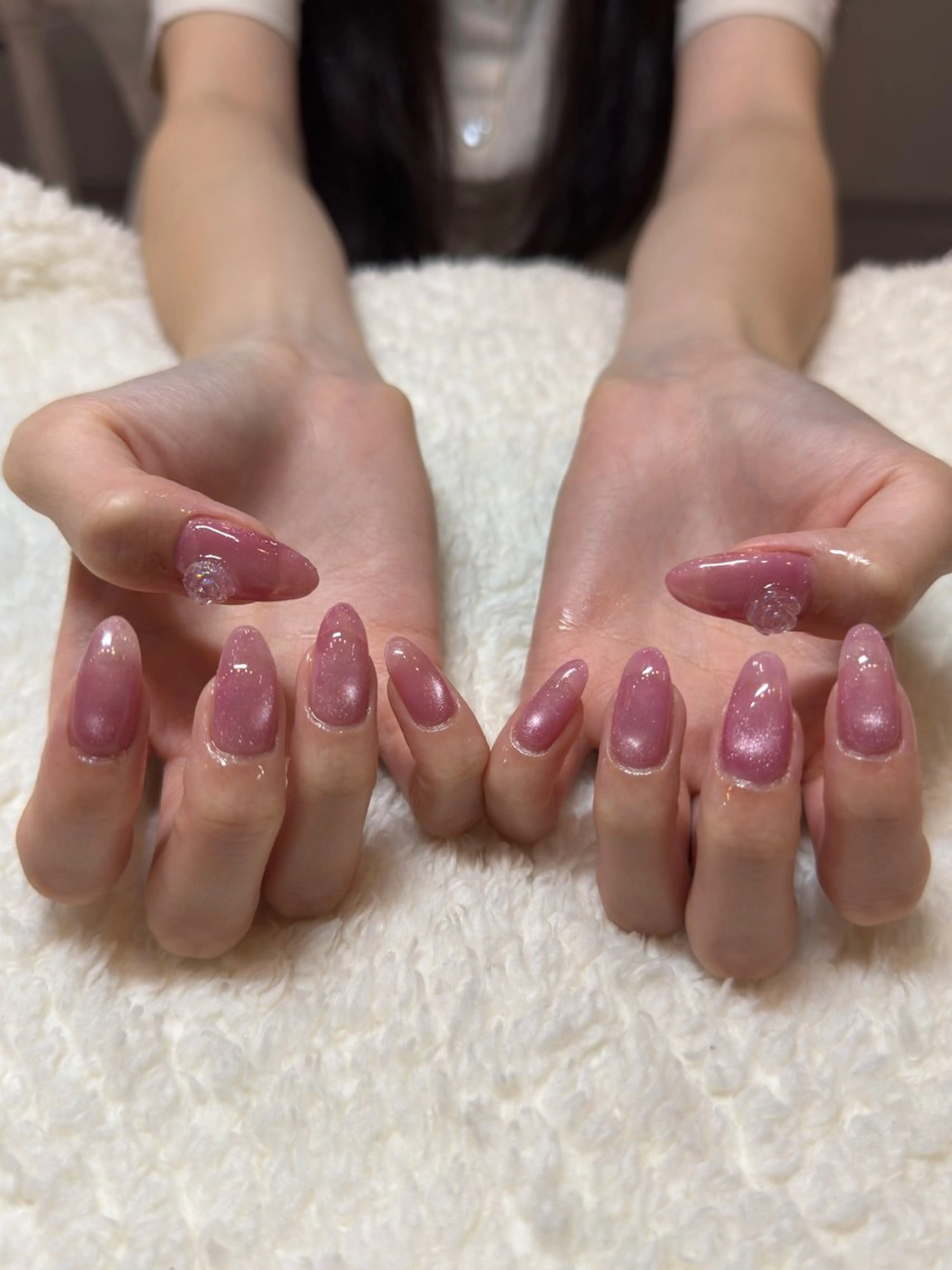 ネイル マグネットネイル ピンク ハンドネイル nalu🐚 京橋｜Rommyのネイルデザイン