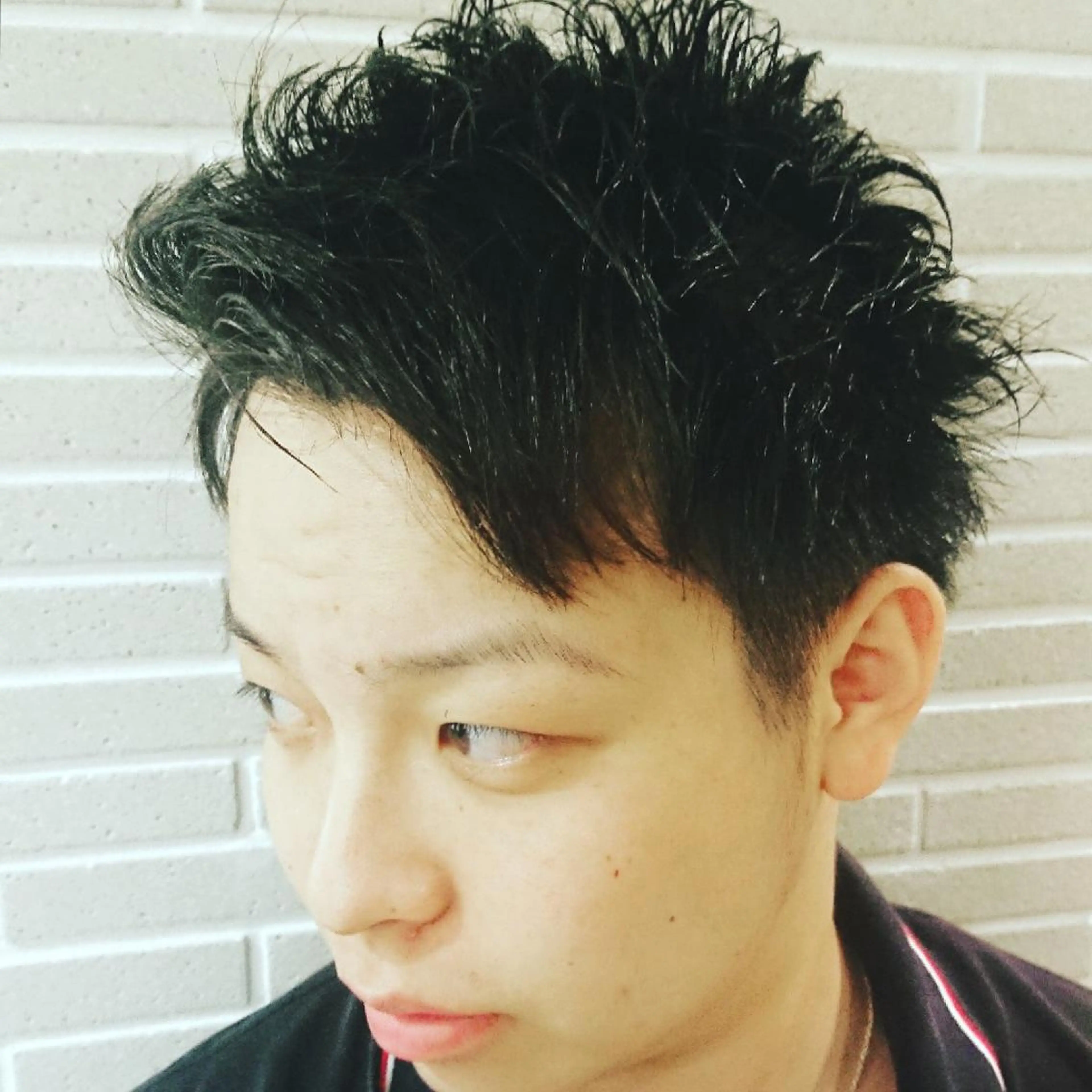 メンズ ブリーチ/ヘアケア/ 艶髪/イギチハルのヘアスタイル