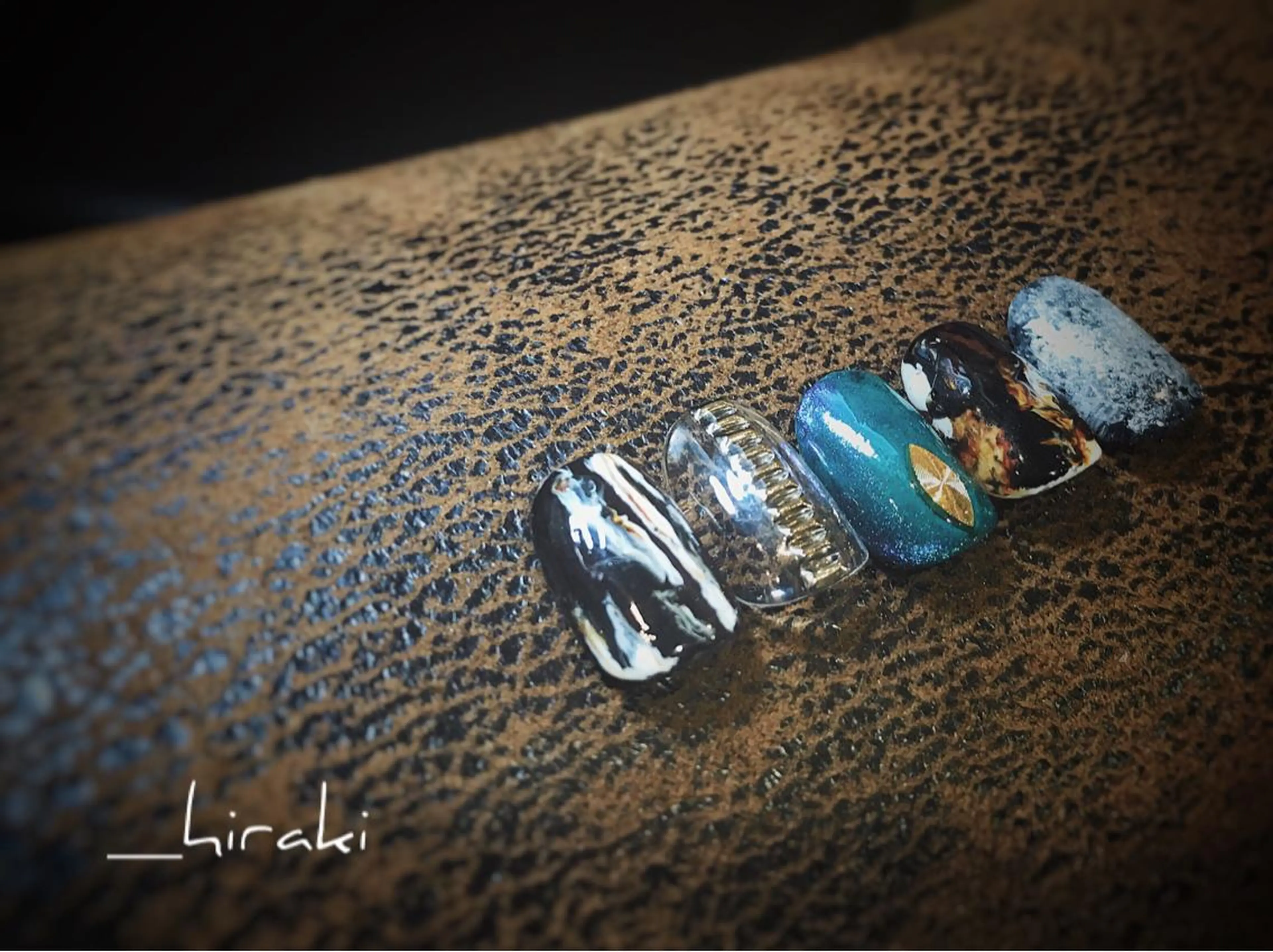 ネイル nail atelier AMBER所属・saori .の眉毛・アイブロウイメージ