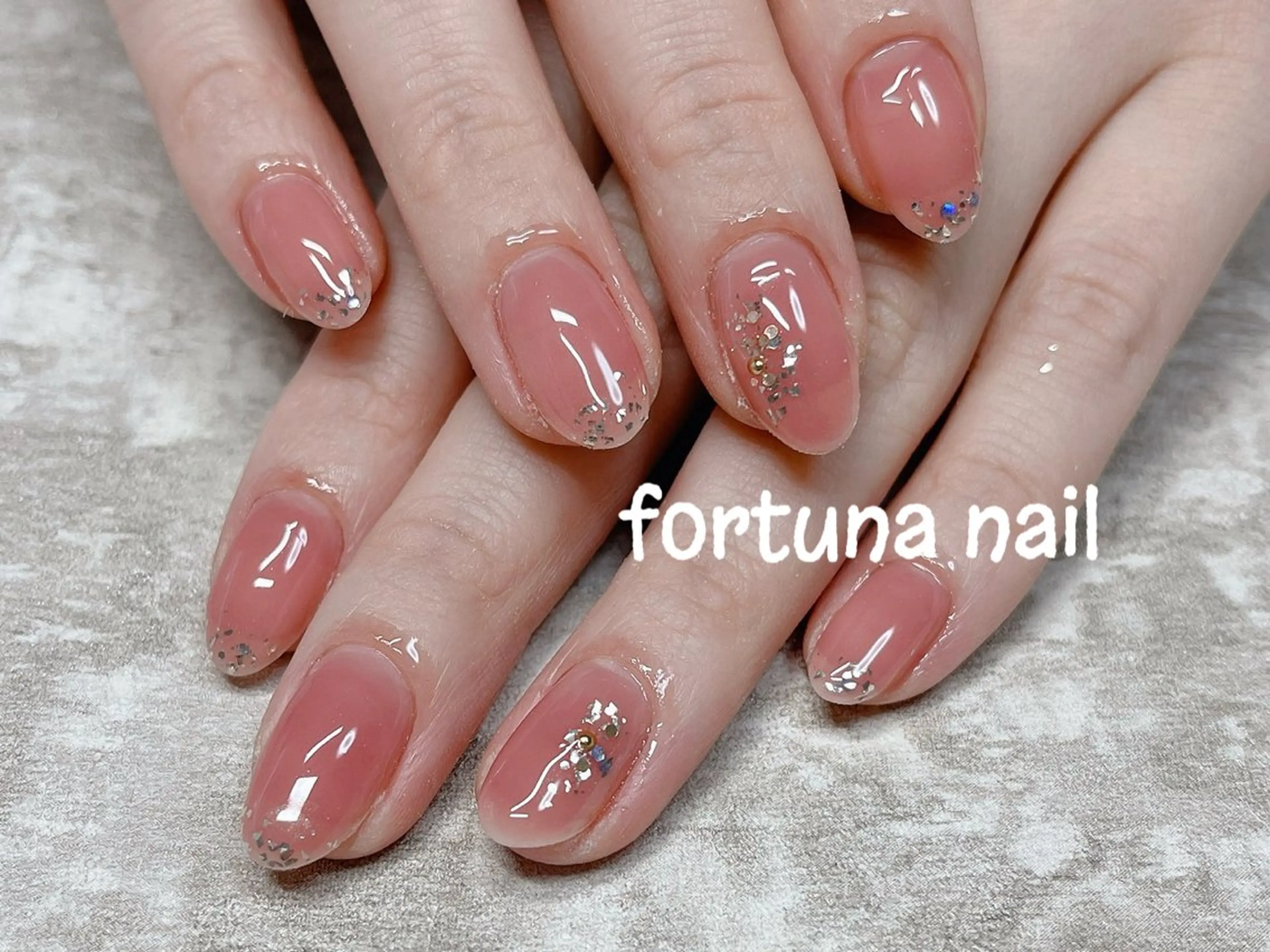 ネイル ハンドネイル ハンドケア Nail •Head スパFortunaのネイルデザイン