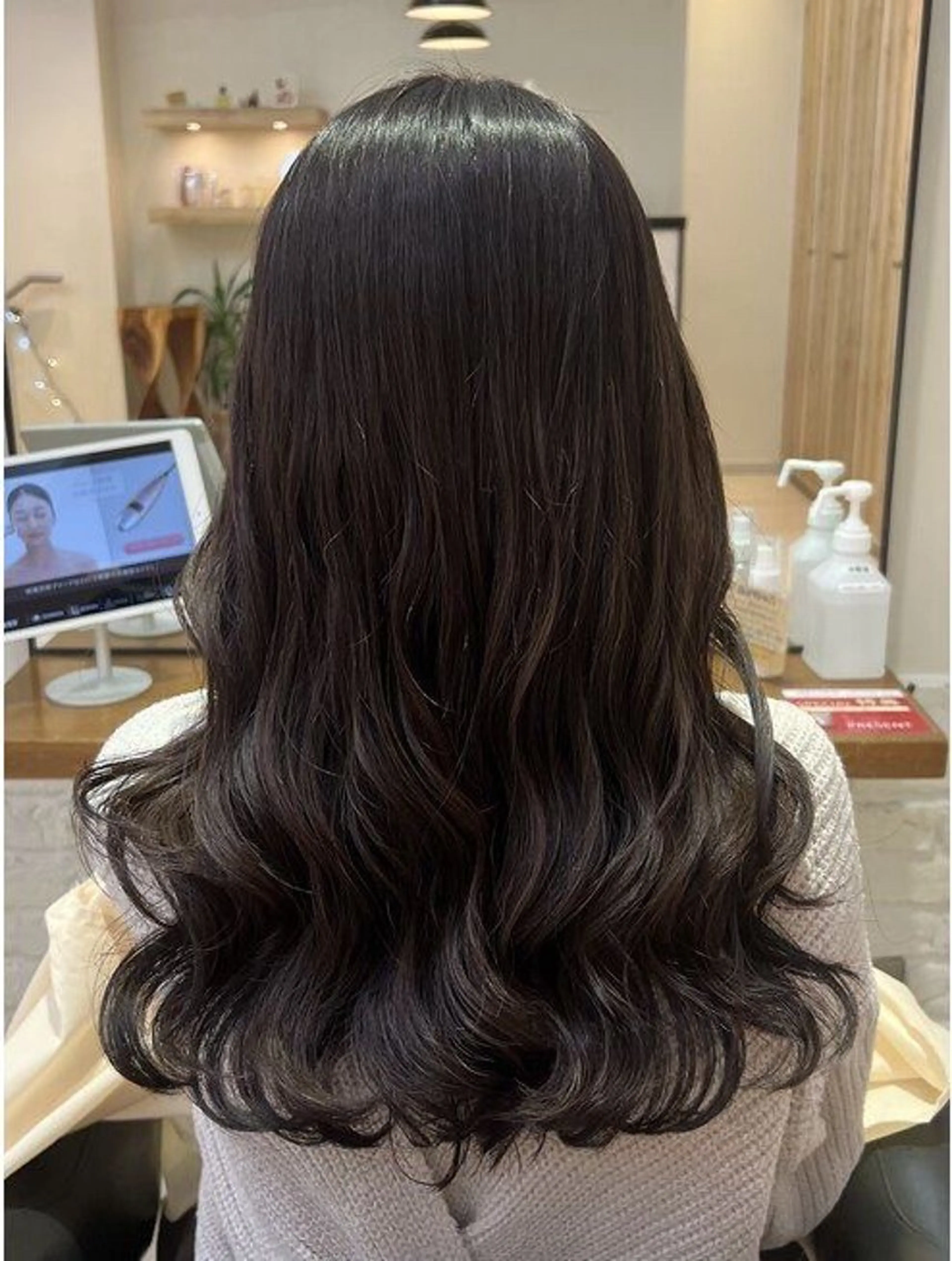 ロング パーマ ショートカット無料/ 小顔ショートのヘアスタイル