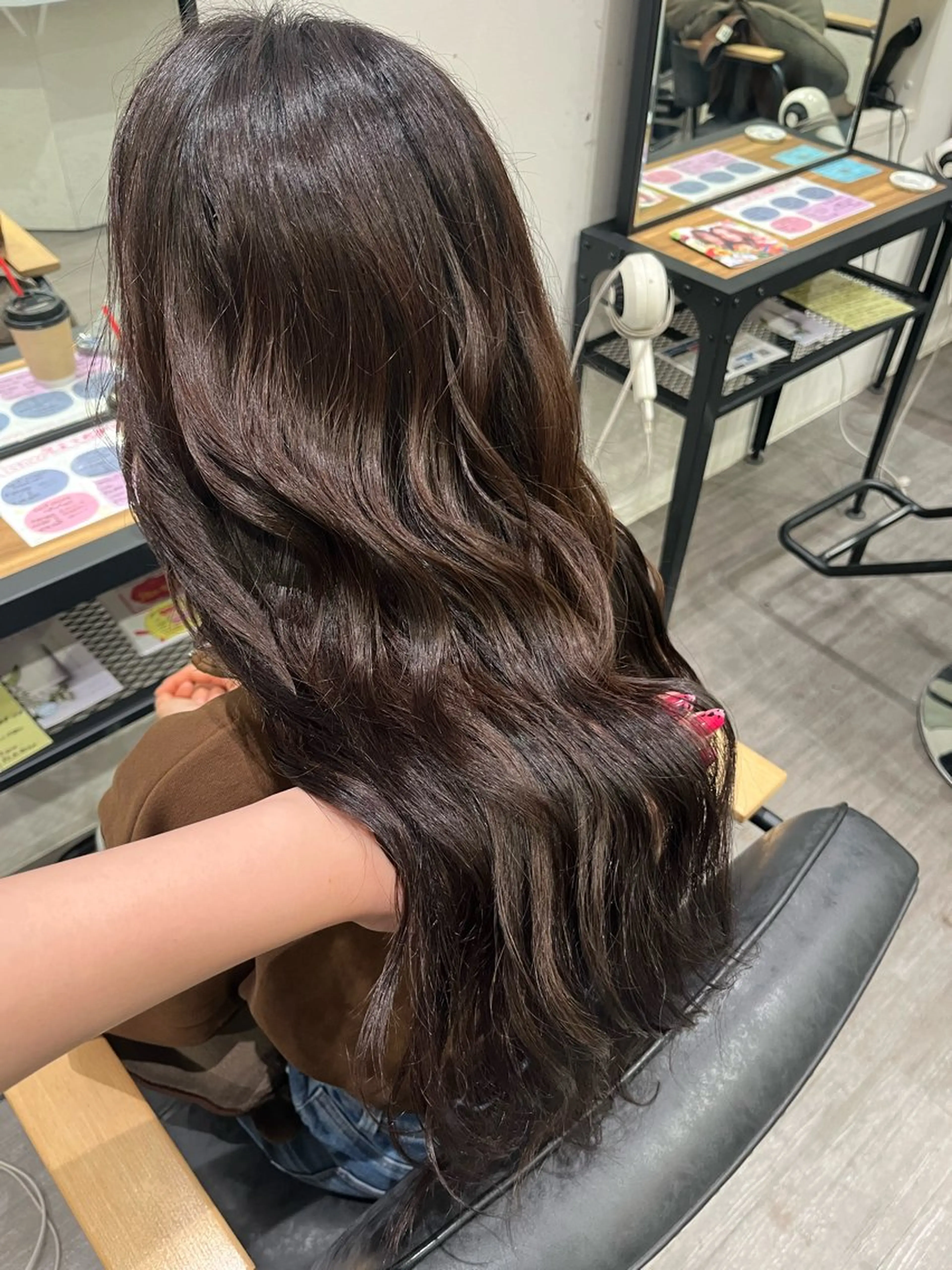 ロング カラー ヘアアレンジ ブラウンカラー チョコレートブラウン ヘアカラー トリートメント cocotte 💟草間紫音💟のヘアスタイル