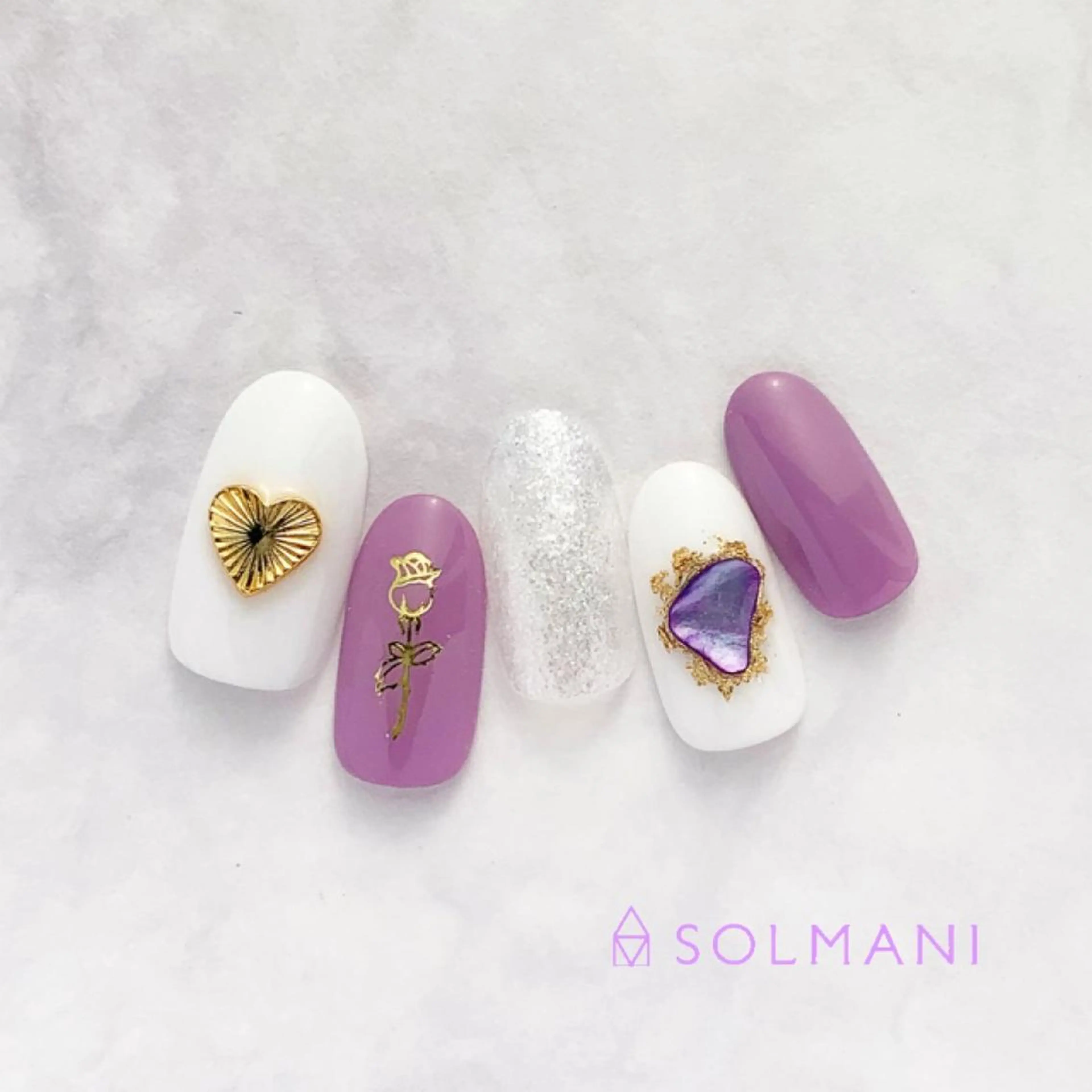 ネイル ハート SOLMANI 予約担当のネイルデザイン