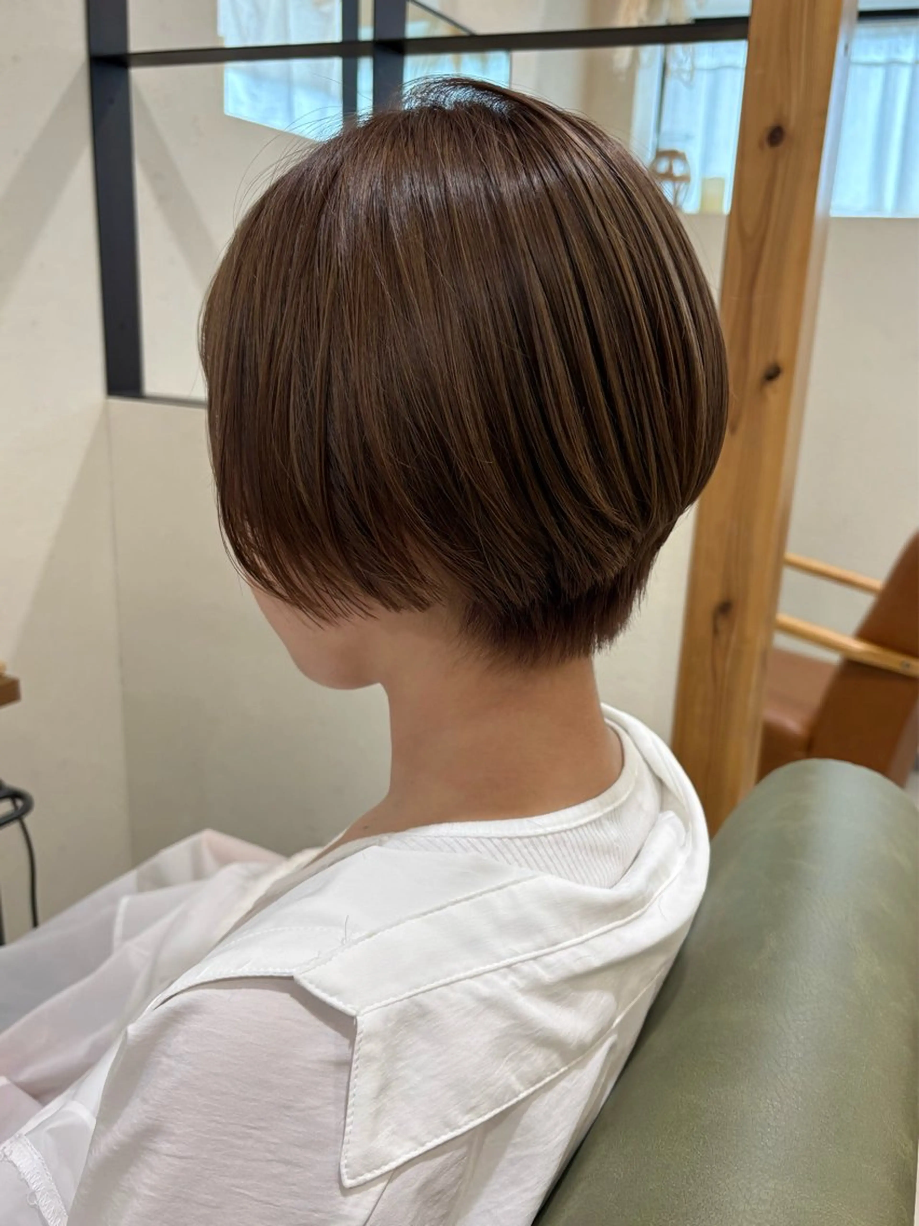 ショート 艶感暖色カラー /透明感/瀬戸山舞のヘアスタイル