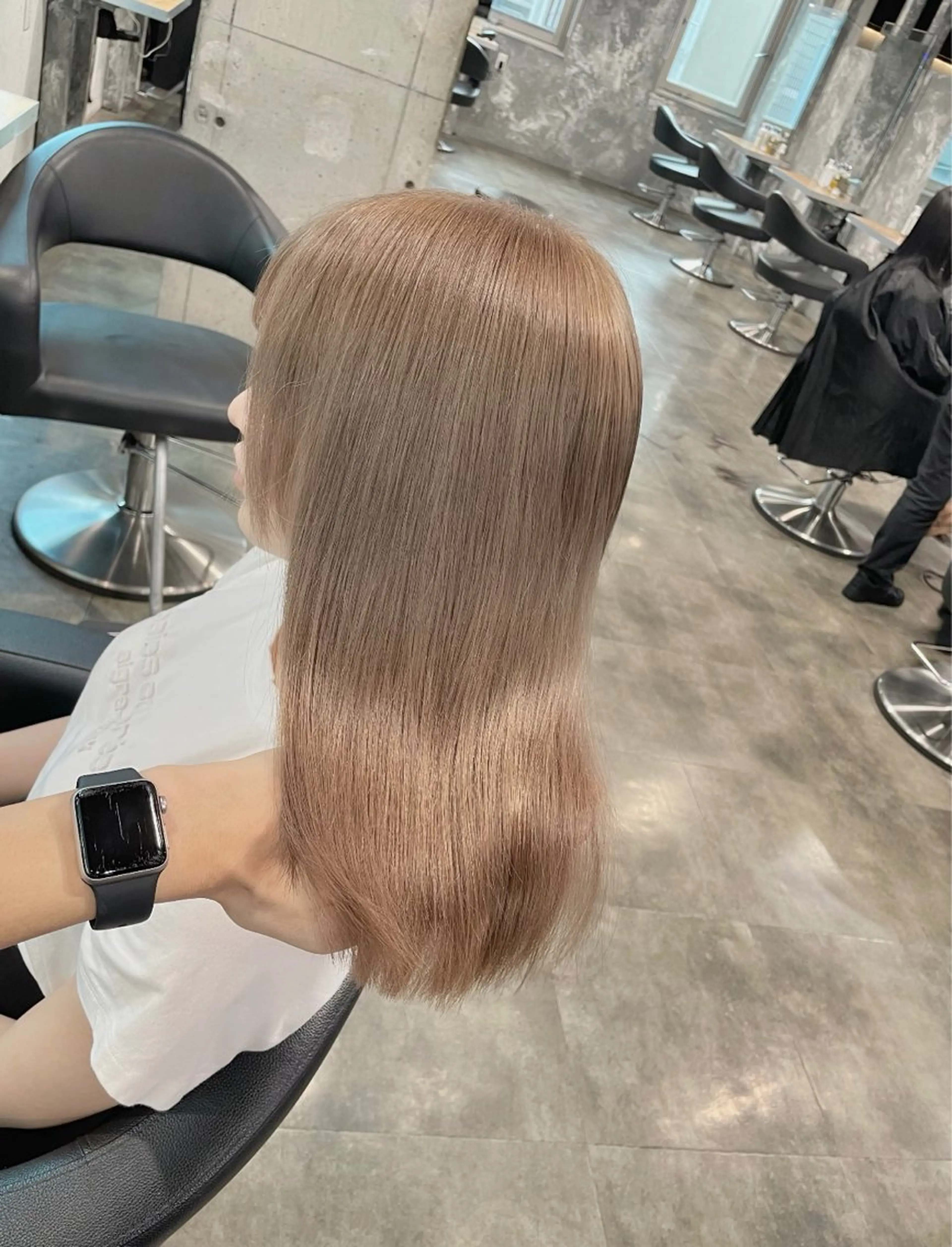 ロング カラー ヘアカラー トリートメント ヘッドスパ ヘアセット ベージュカラー💖 やすひろのヘアスタイル