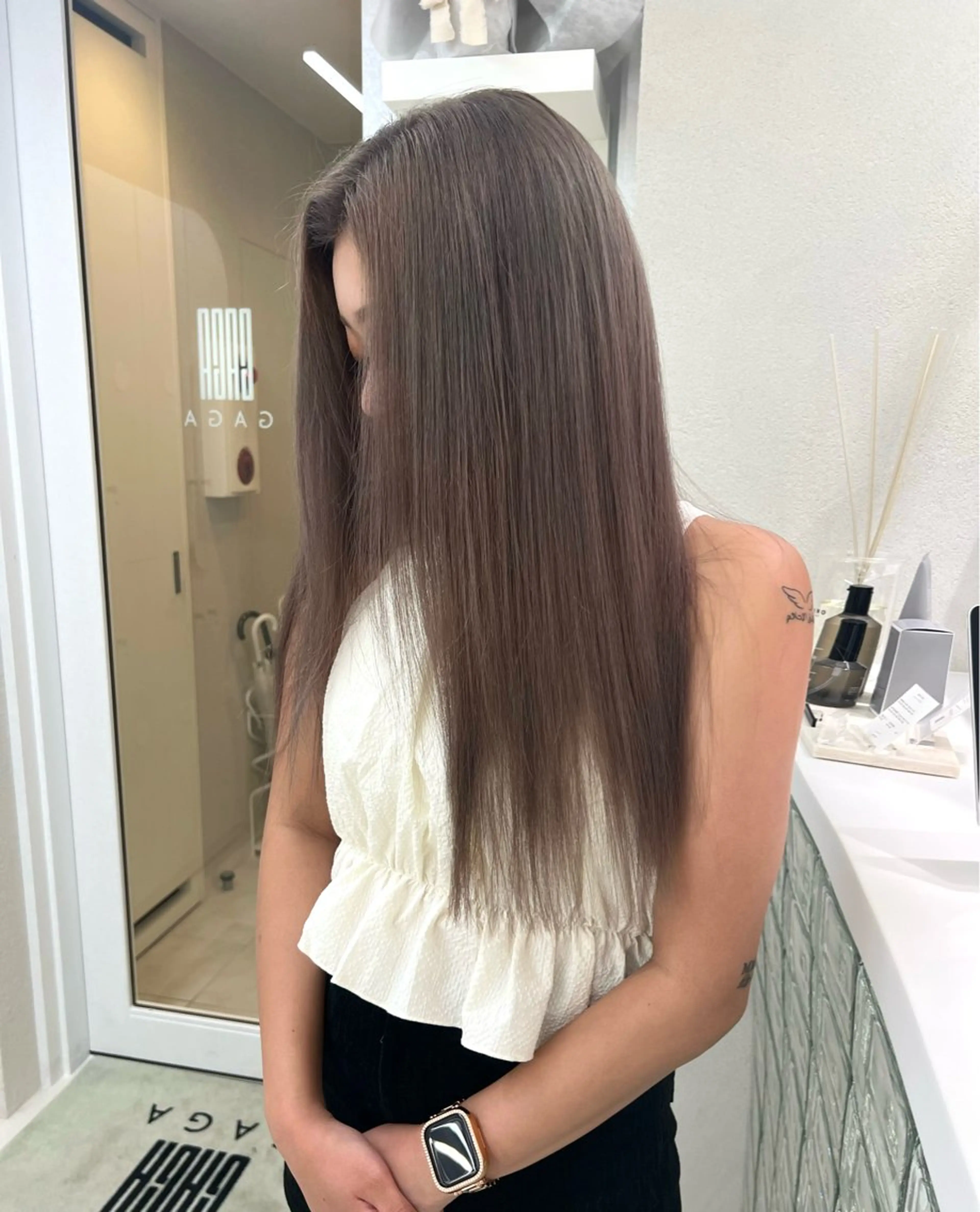 ロング カラー GAGA所属・GAGA AMIKAのヘアスタイル