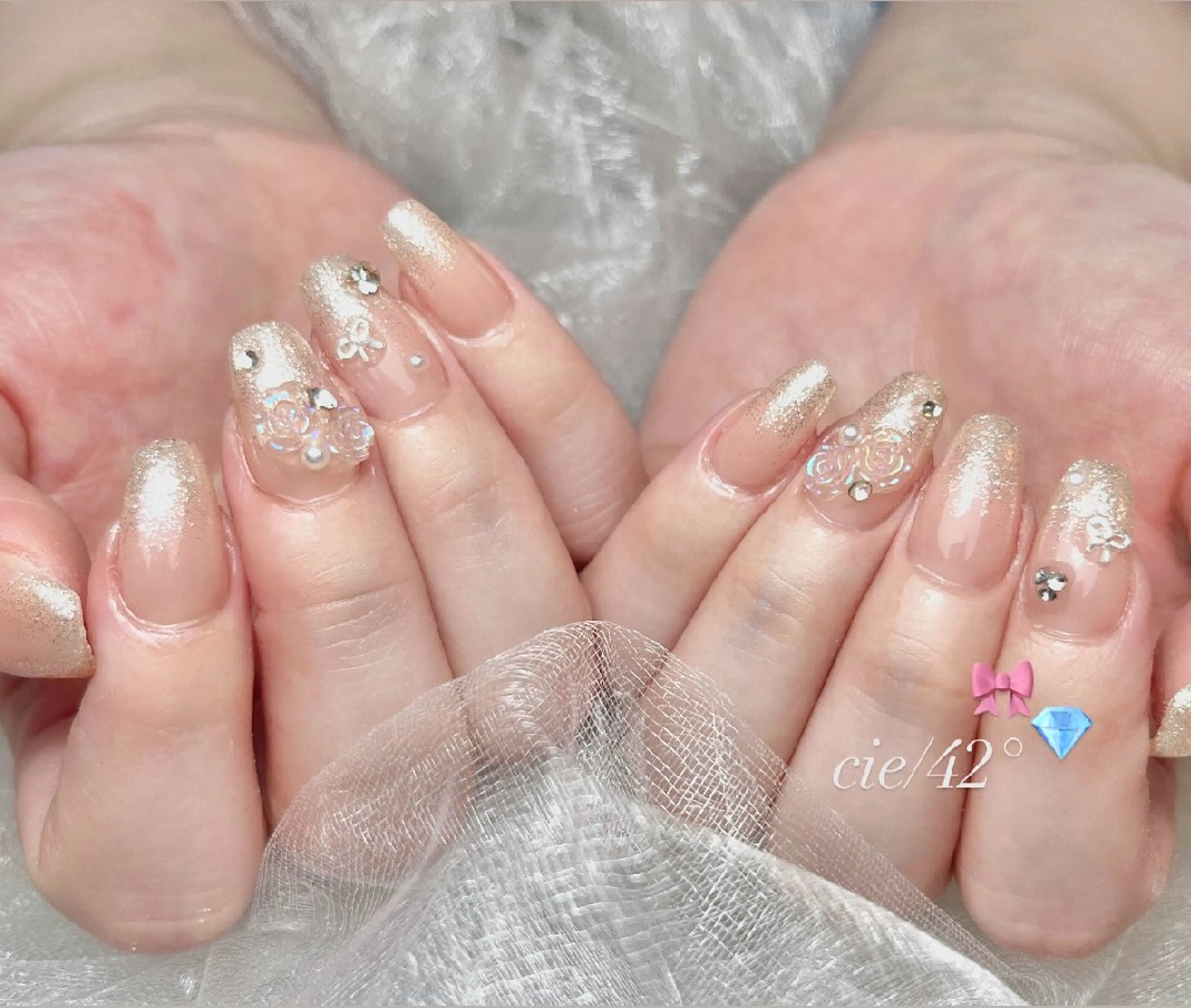 ネイル cie/42° NIJINAのネイルデザイン