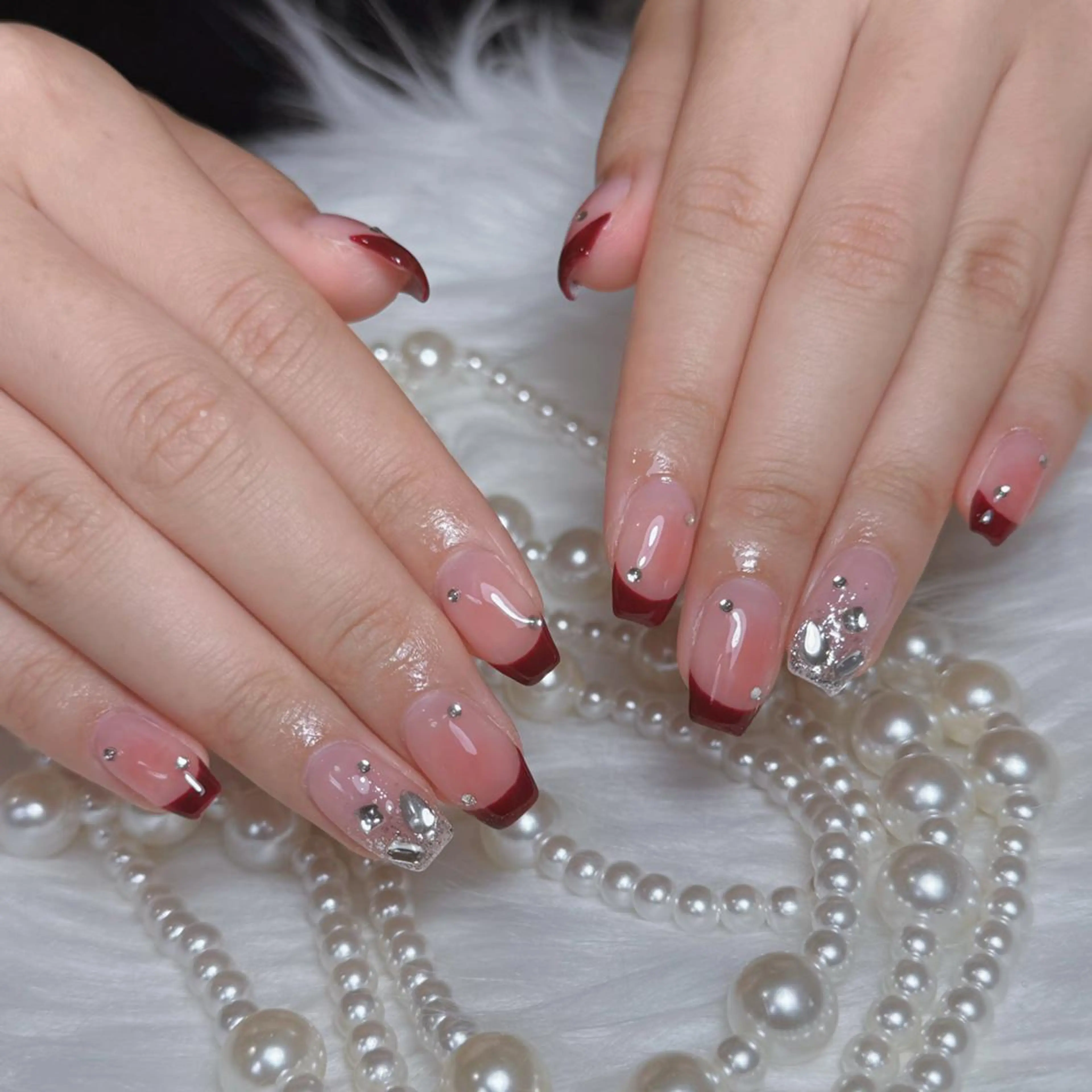 ネイル アートネイル オーロラネイル ガーリー キラキラネイル 韓国ネイル ハンドネイル DIAMOND Nail🍒のネイルデザイン