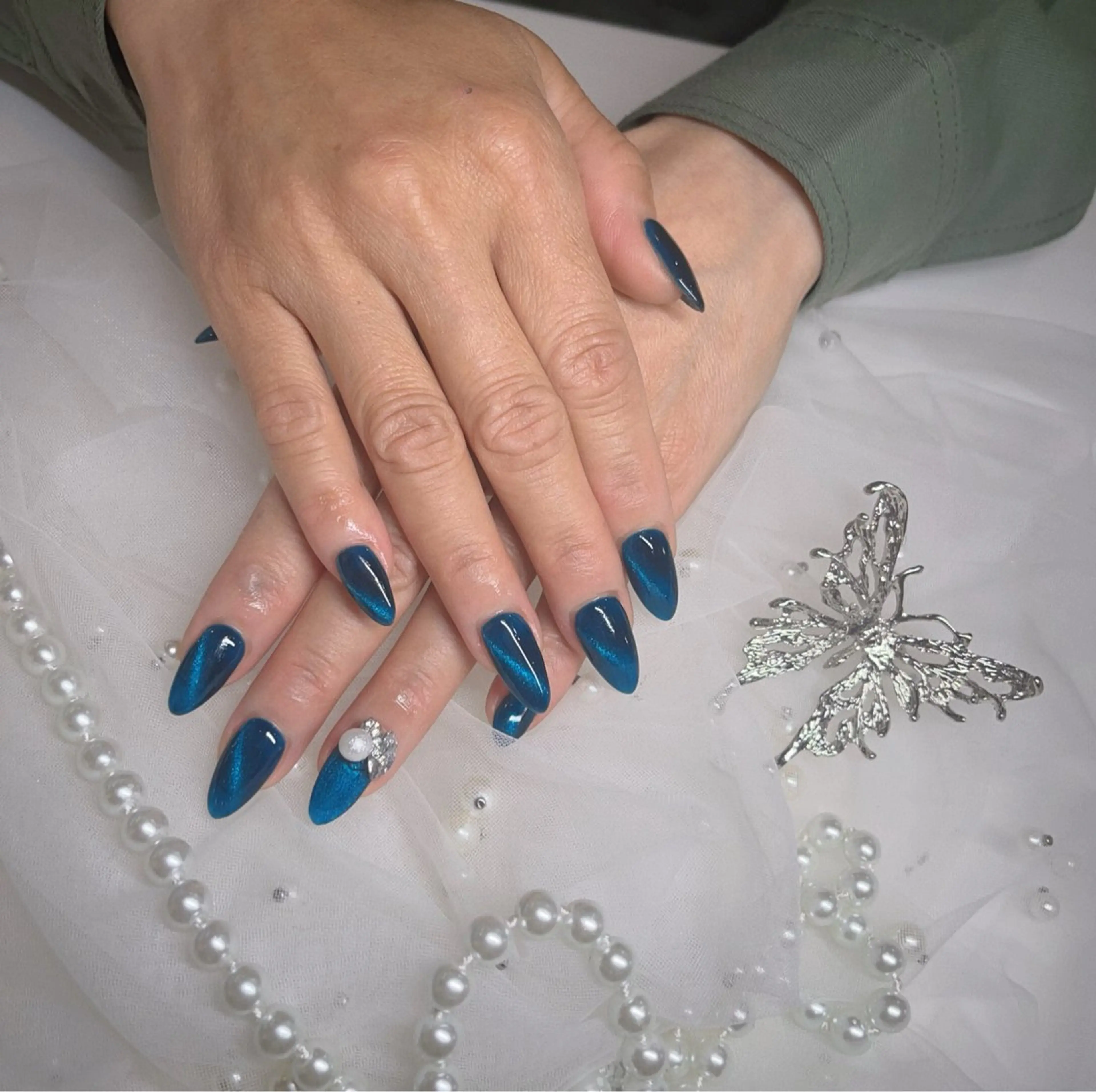 ネイル Fairyフェアリーネイルサロン所属・Nail Hibi サロンのネイルデザイン