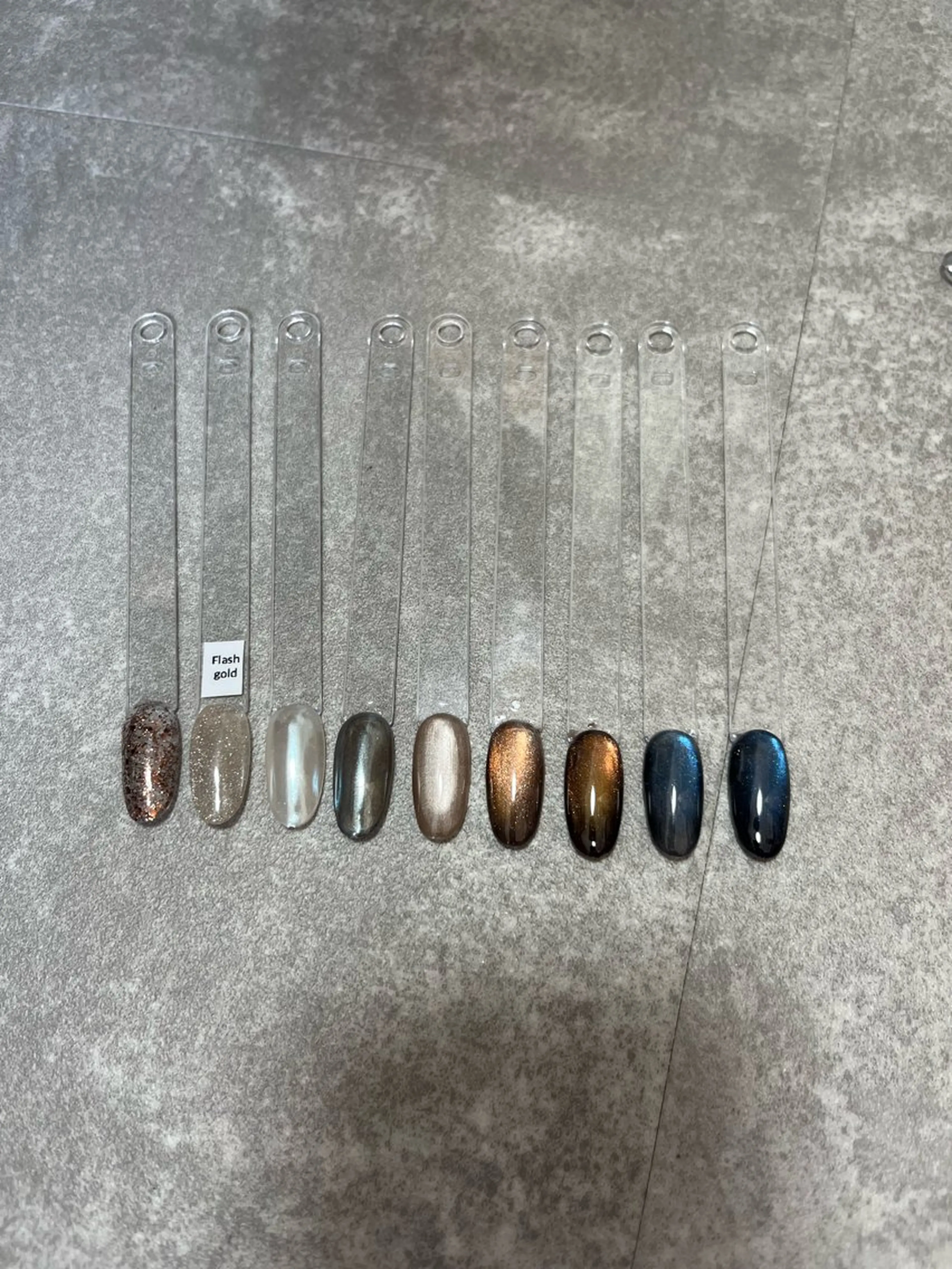 ネイル ブラウン ジェルネイル マグネットネイル tamu nail 　金町のネイルデザイン