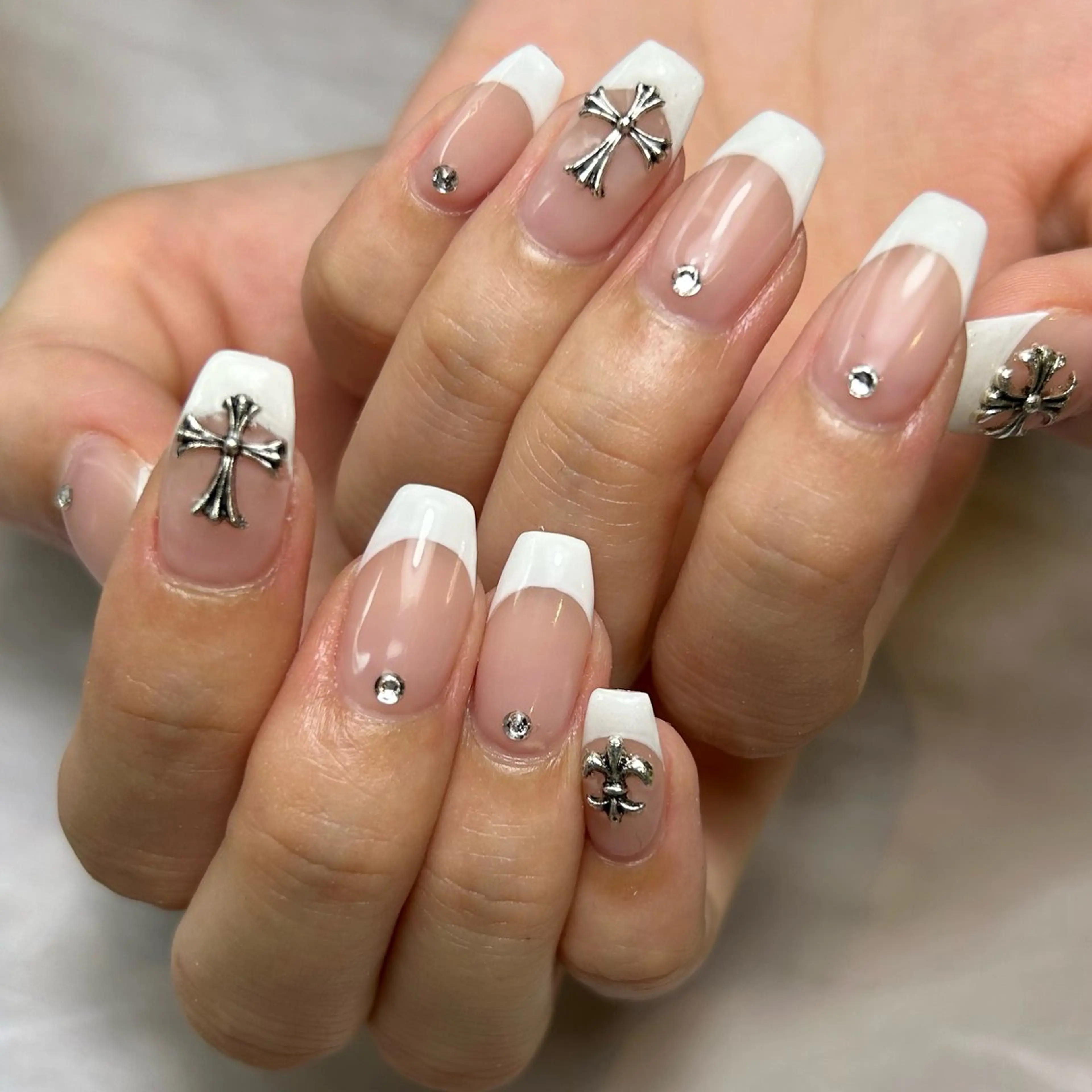 ネイル フレンチネイル 持ち込み シンプルネイル ハンドネイル Reflection marikoのネイルデザイン