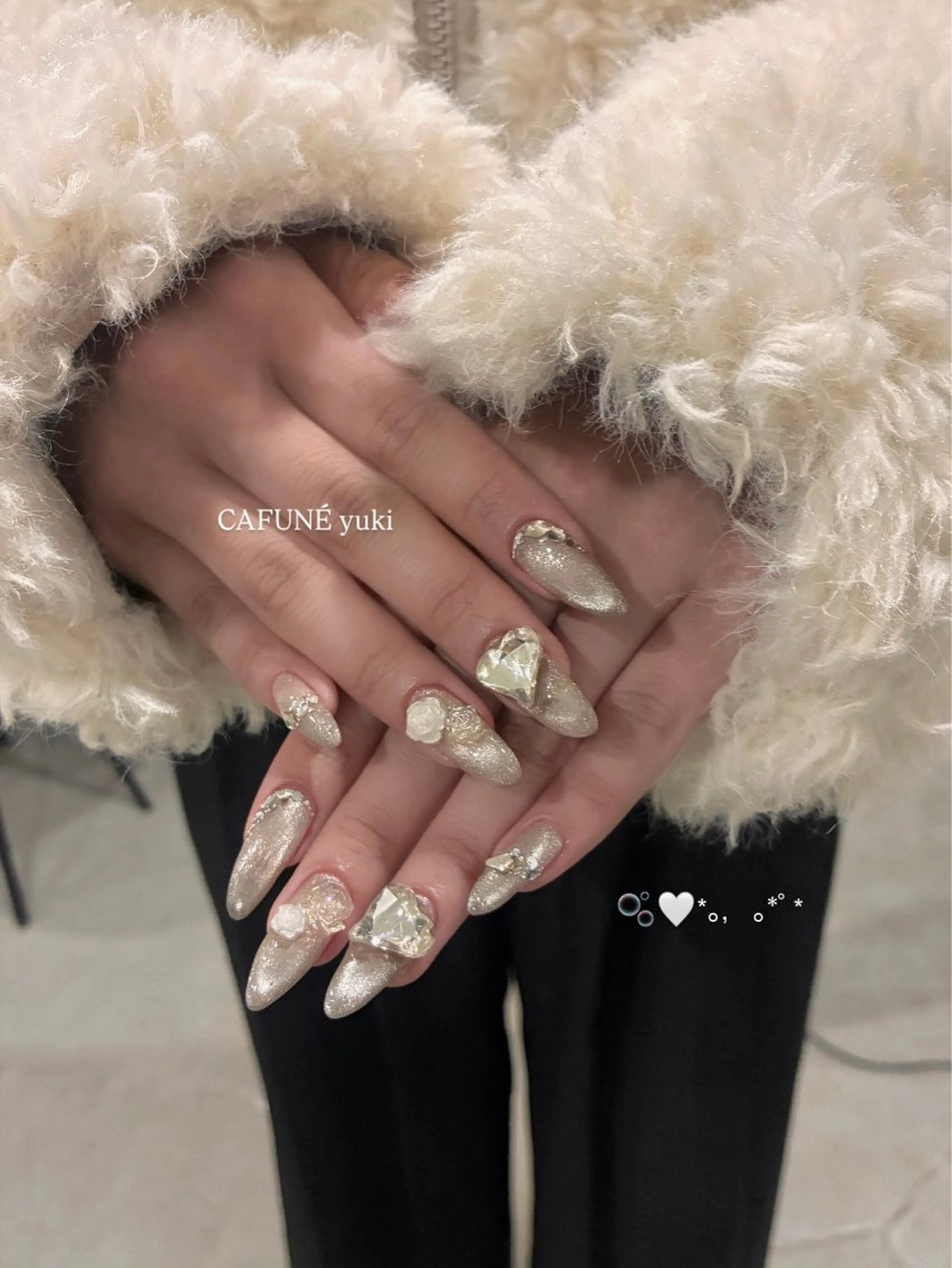 ネイル ハンドネイル CAFUNÉ tokyo所属・☾ ໋CAFUNE yuki︎︎𓂃⟡のネイルデザイン