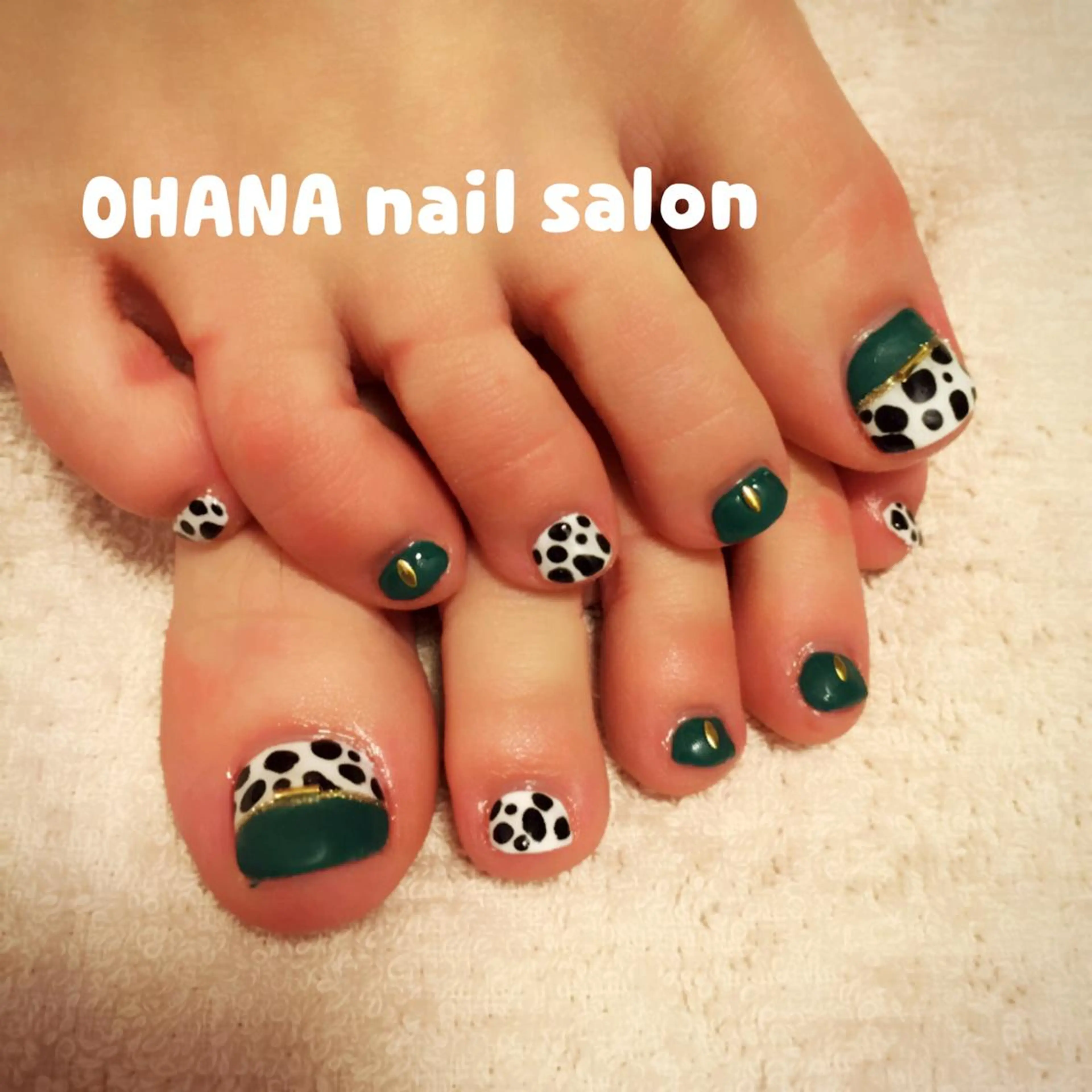 ネイル フットネイル グリーン マットネイル 那覇🏝️台湾人 ネイリストSHIUのネイルデザイン