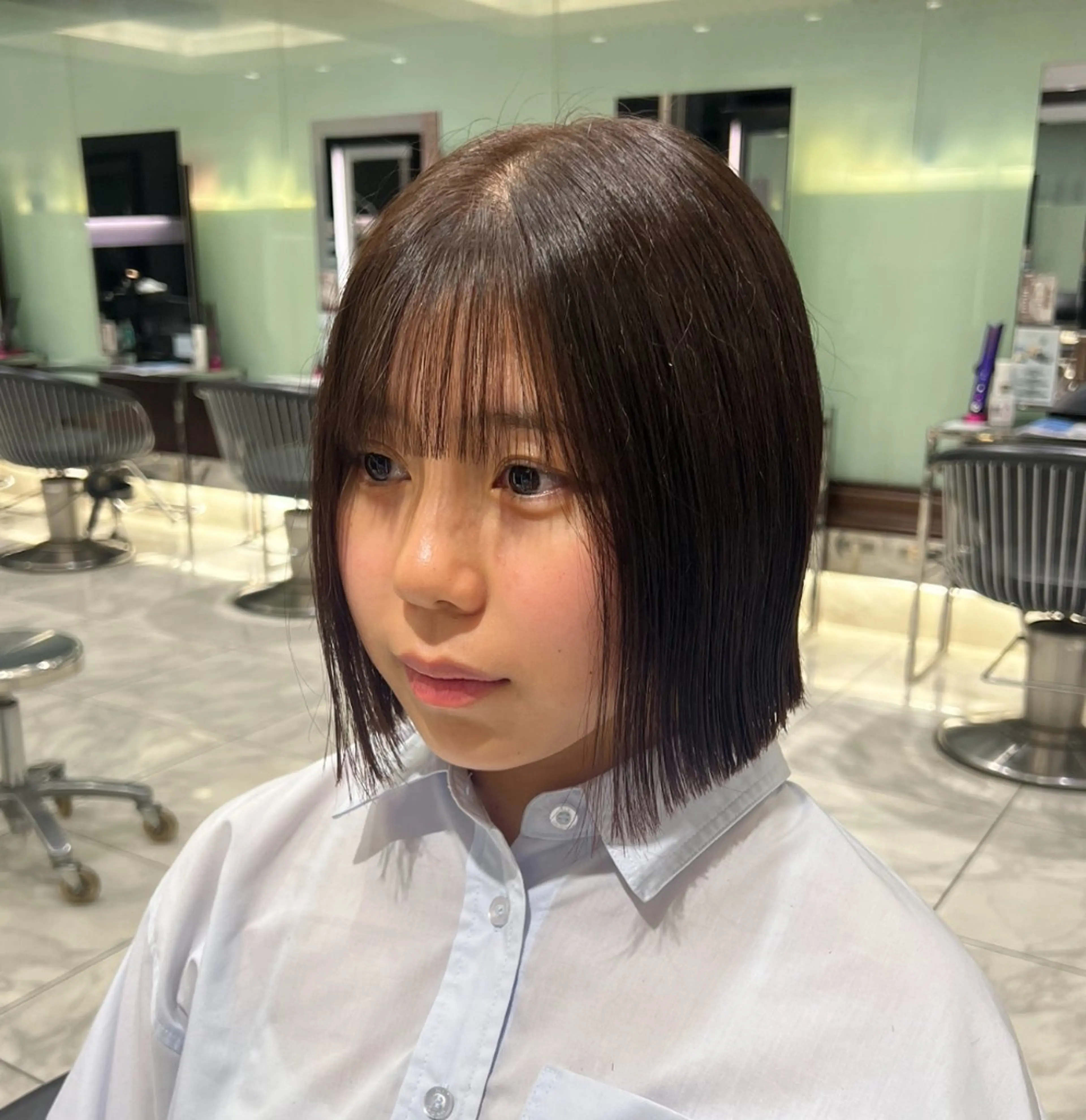 前髪ストレートパーマ+前髪カット💚【うねりが気になる方、前髪を崩したくない方にオススメです！】 木曜日18時以降不可×の写真