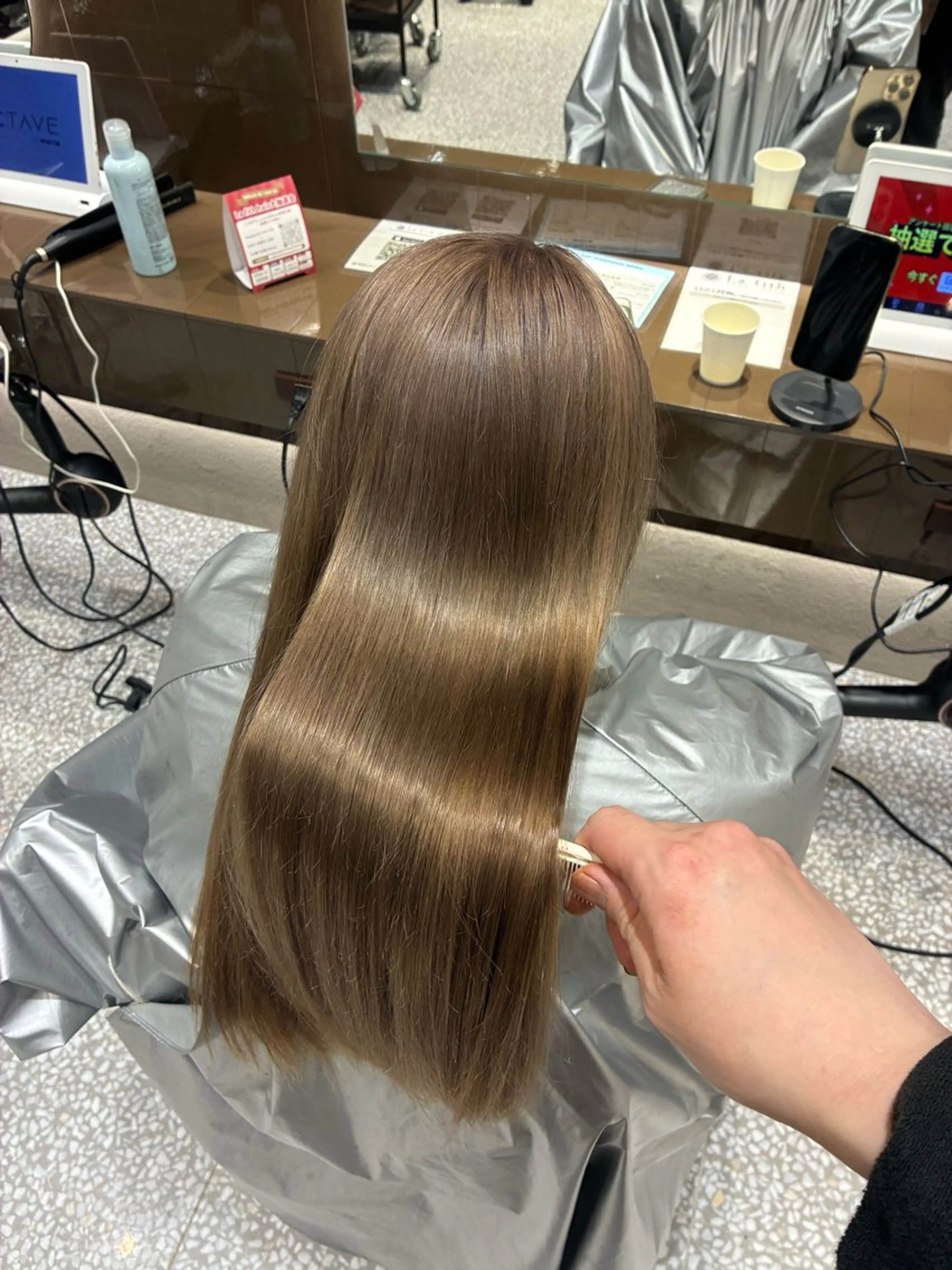 ロング カラー カット ヘアカラー トリートメント カラーブリーチ特化 石原勇希のヘアスタイル