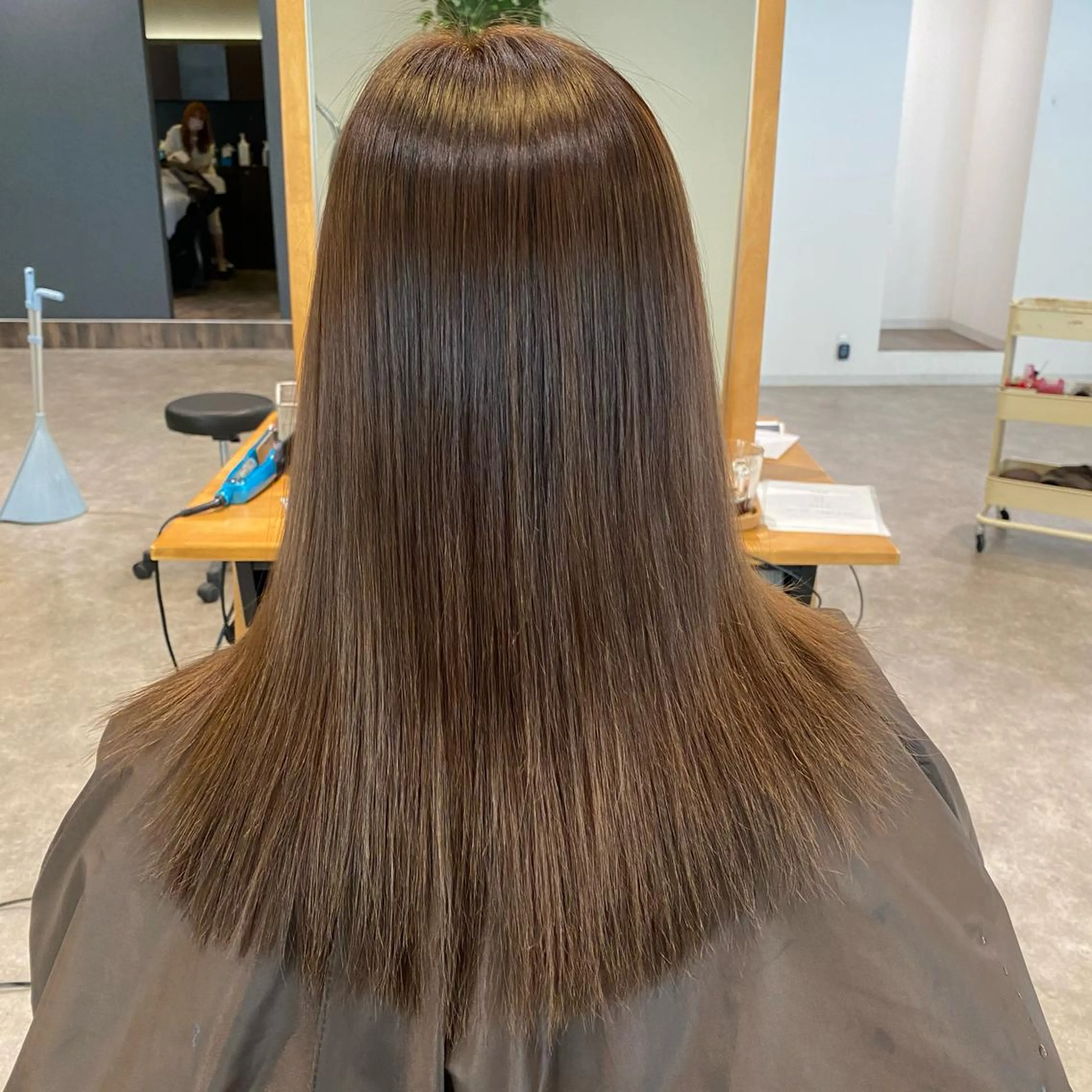 セミロング Maison/松本/ 艶髪/カラー/メンズのヘアスタイル