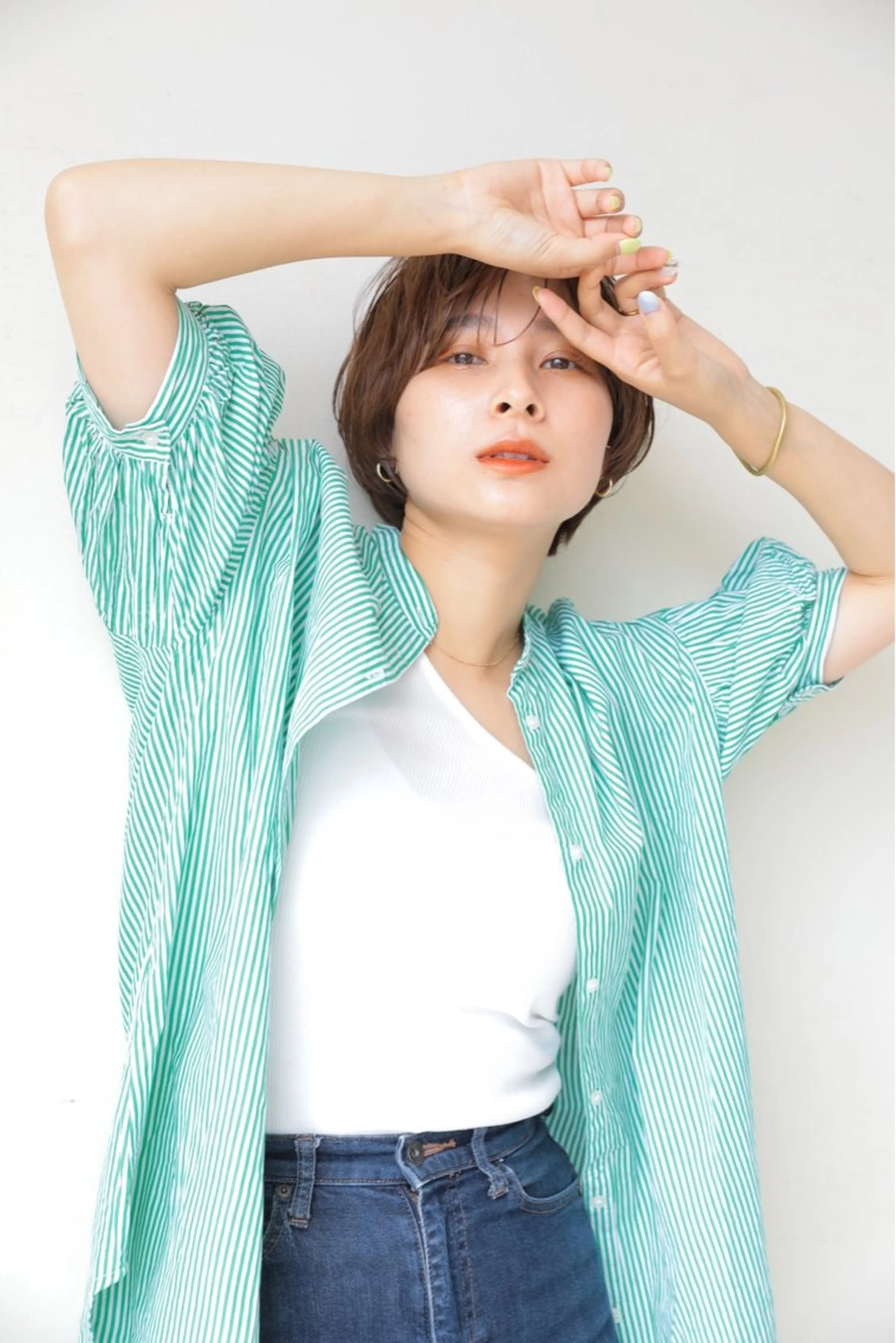 ショート カット ヘアカラー 鳥羽 正治のヘアスタイル