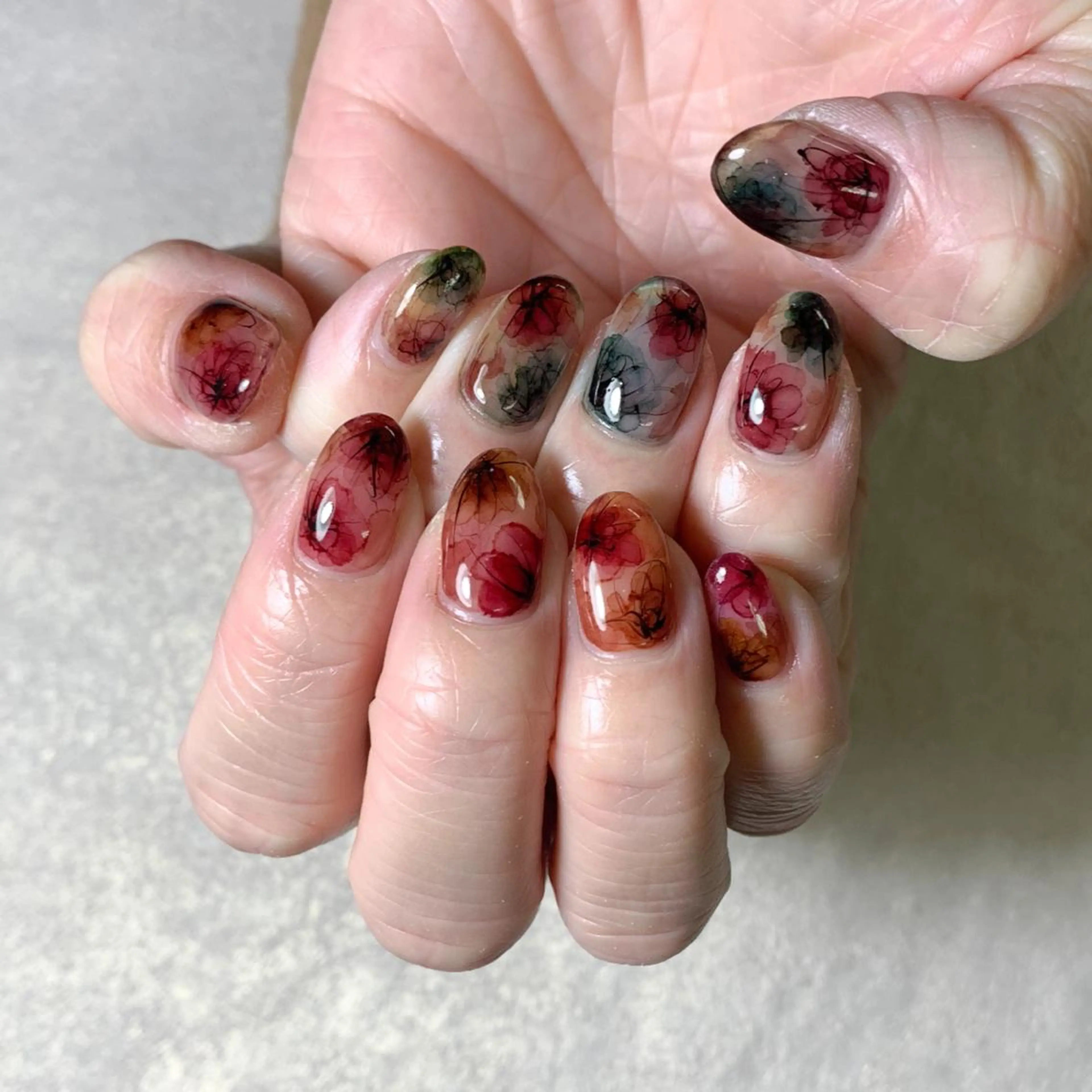 ネイル atelier FIORITURA所属・FIORITURA aiのネイルデザイン