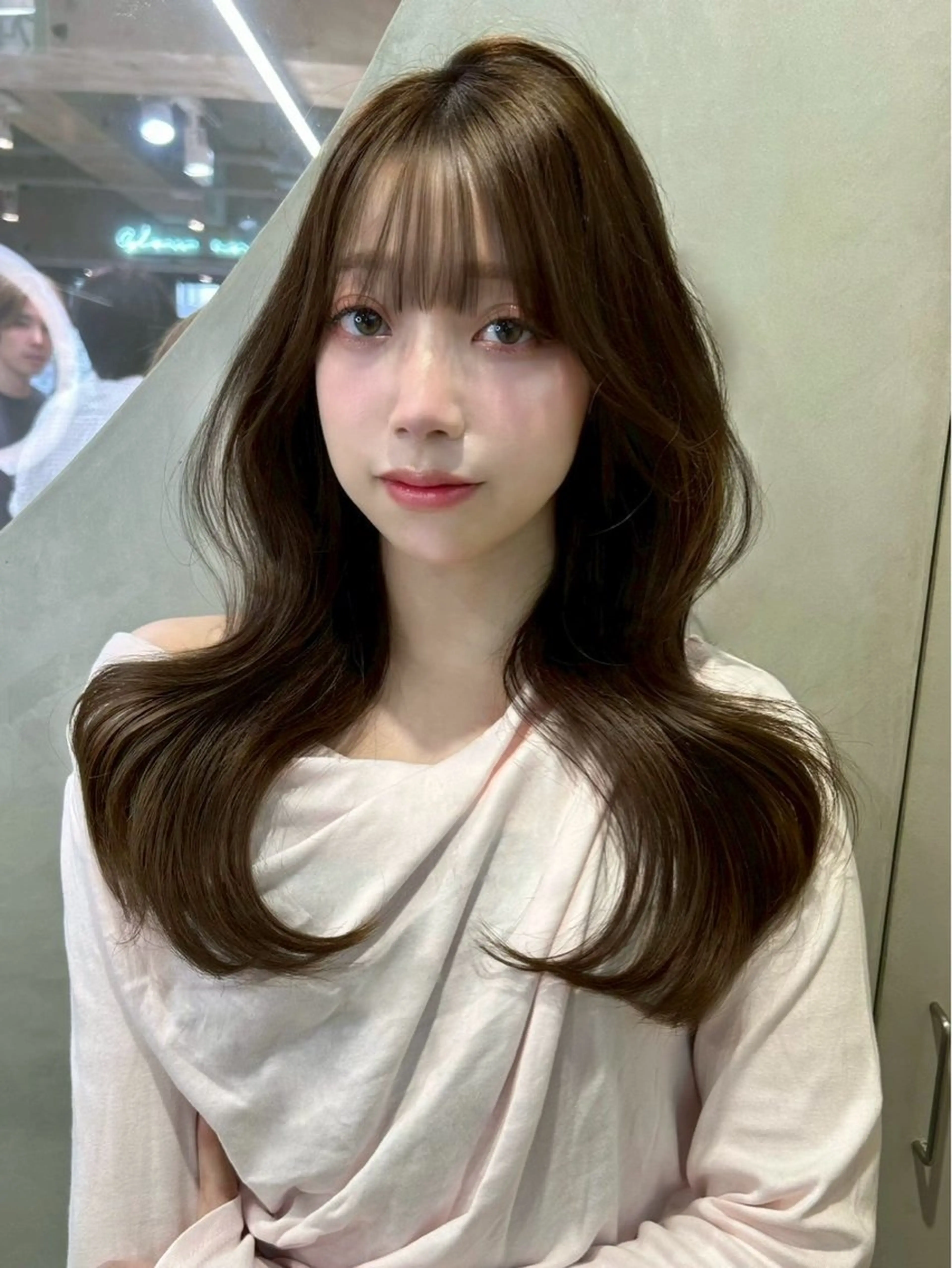 ミディアム カラー ヘアアレンジ くびれヘア GLROW大宮所属・大宮美容師🍀 カラー/矯正/ハルのヘアスタイル