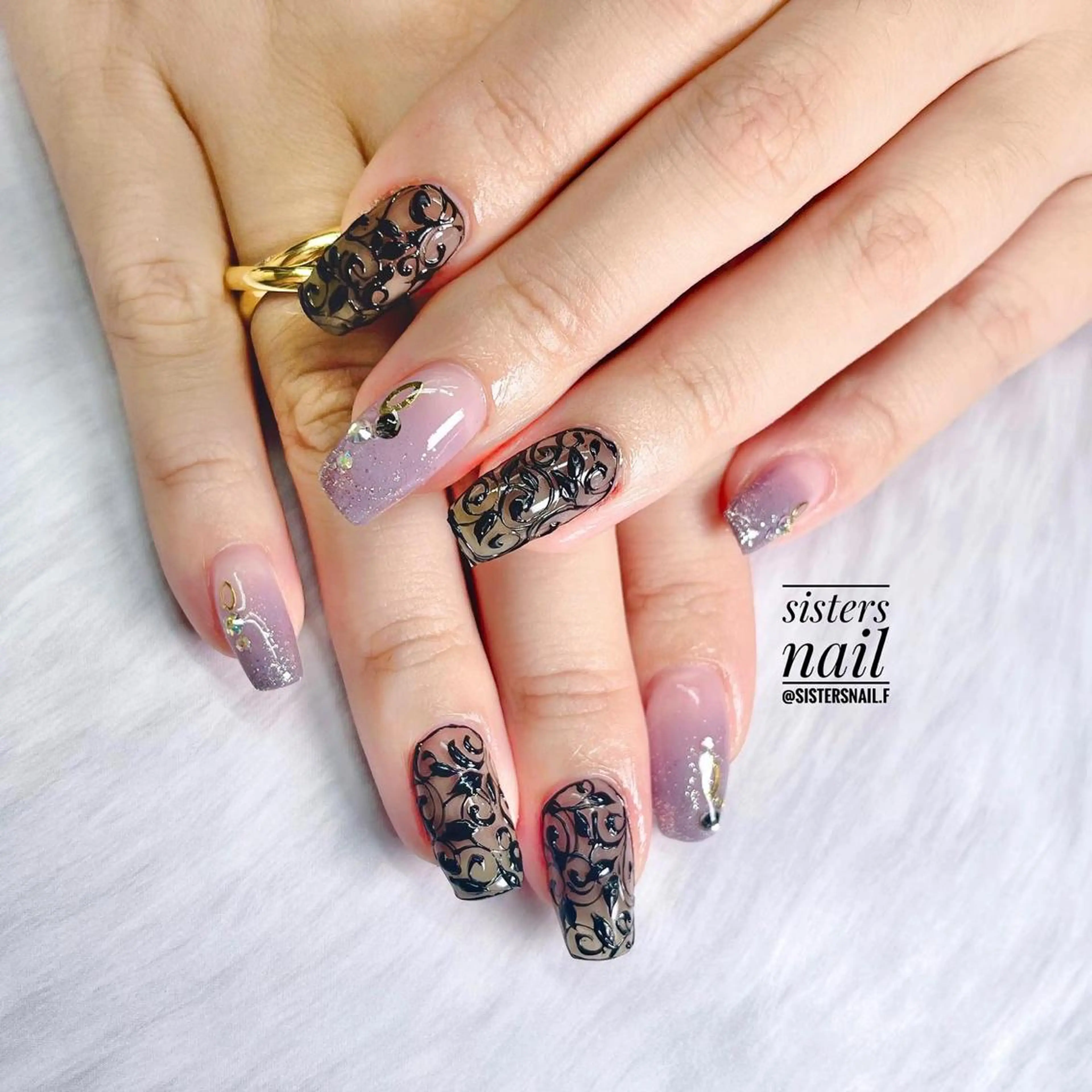 ネイル アートネイル レース パープル sisters nail.fのネイルデザイン