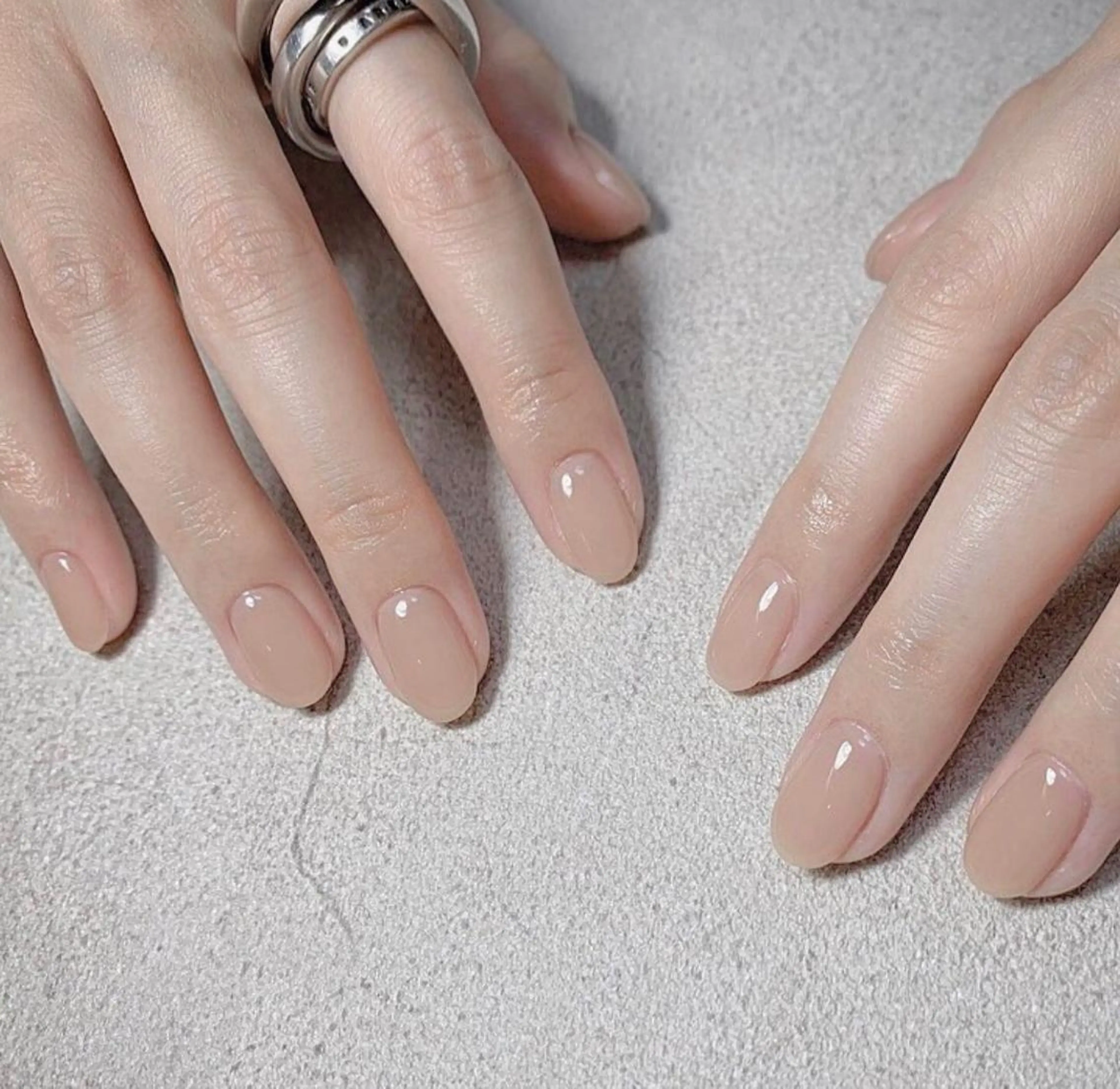 自爪削らないパラジェルベース使おう❣️自爪薄い方必見❣️ワンカラ4600円 初回オフ無料の写真