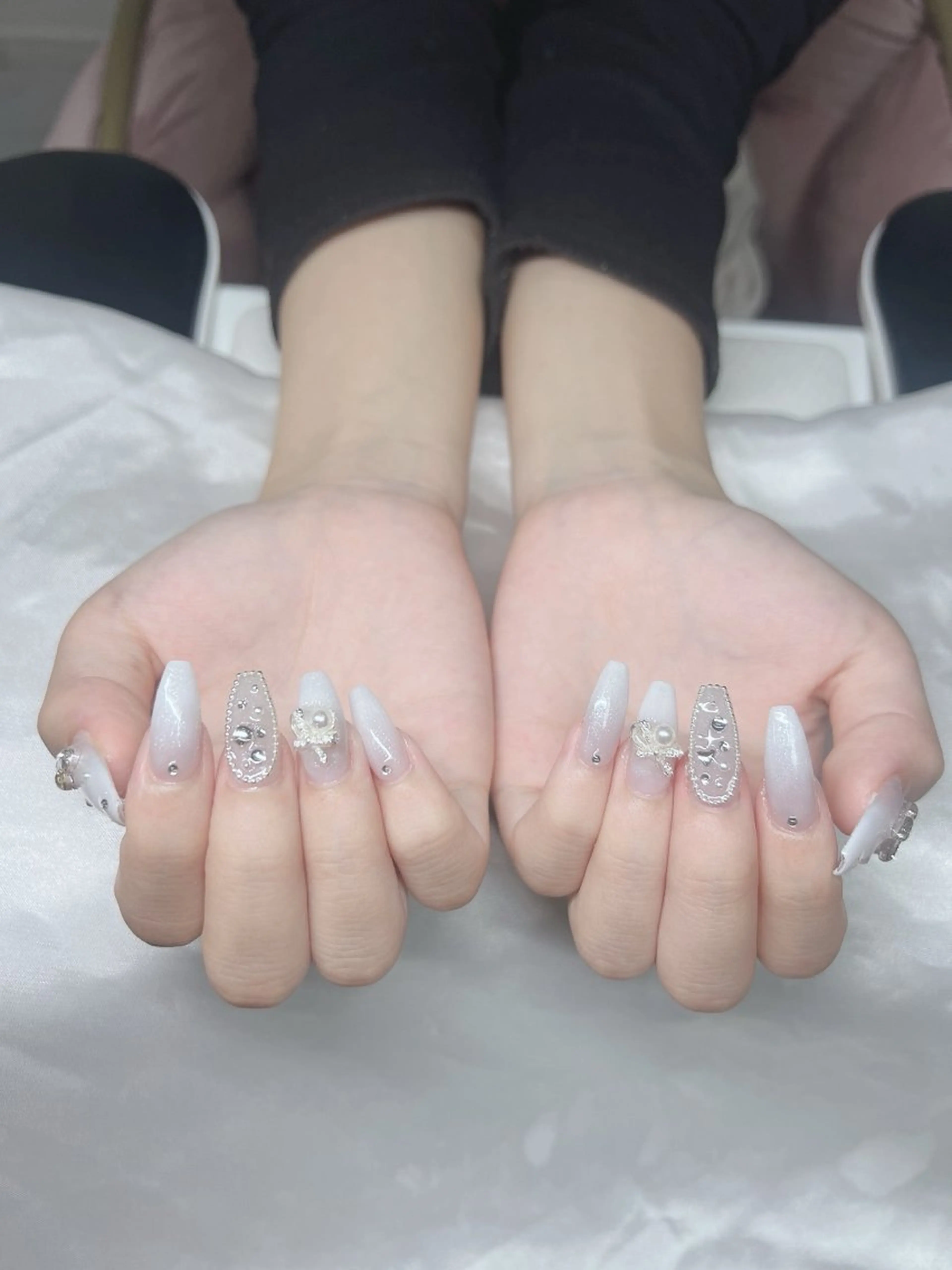 ネイル 長さ出し グラデーション キラキラネイル マグネットネイル ニュアンスネイル ハンドネイル Lee Nails チップ長さだし専門店のネイルデザイン