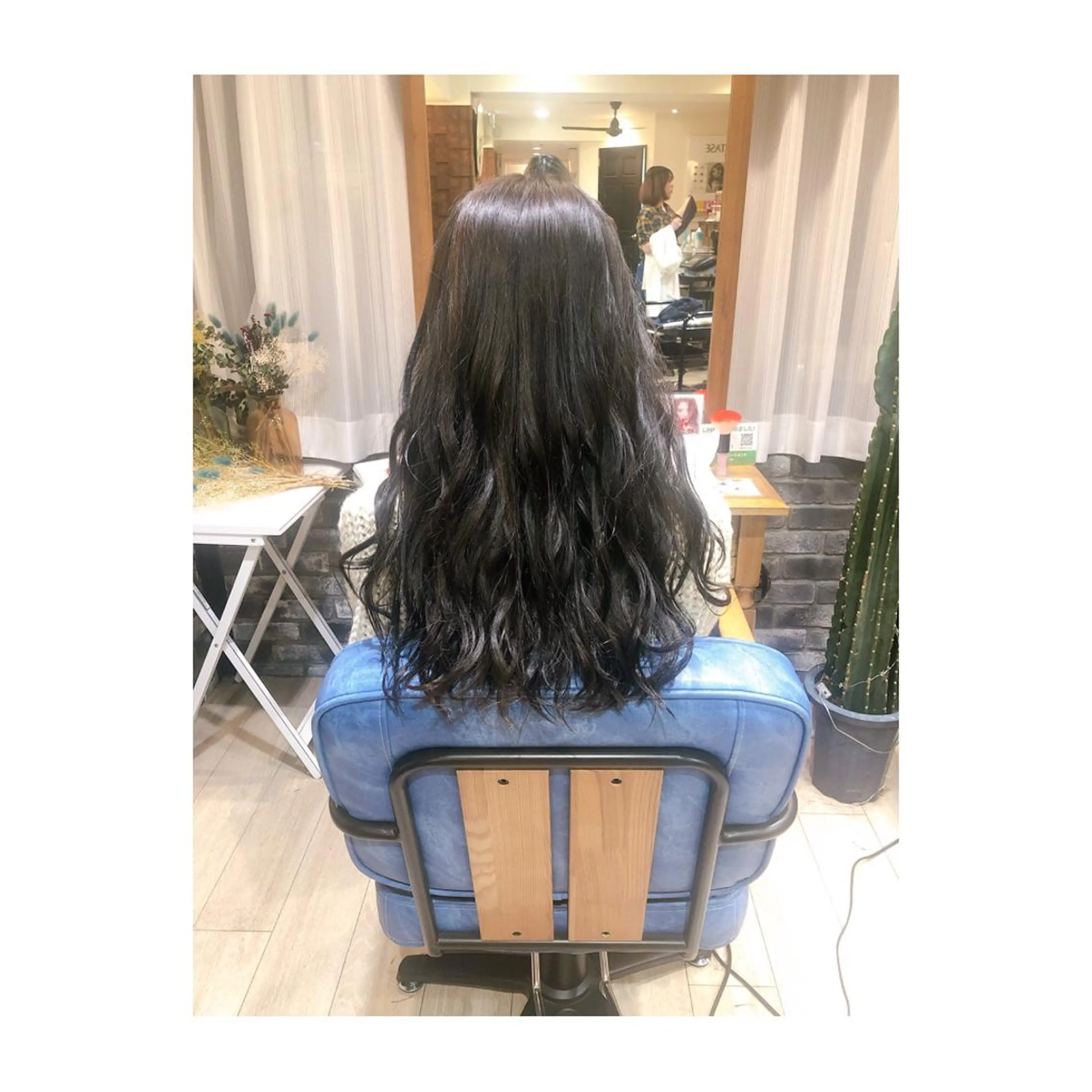 ロング flammeum三軒茶屋店所属・あおき まなのヘアスタイル
