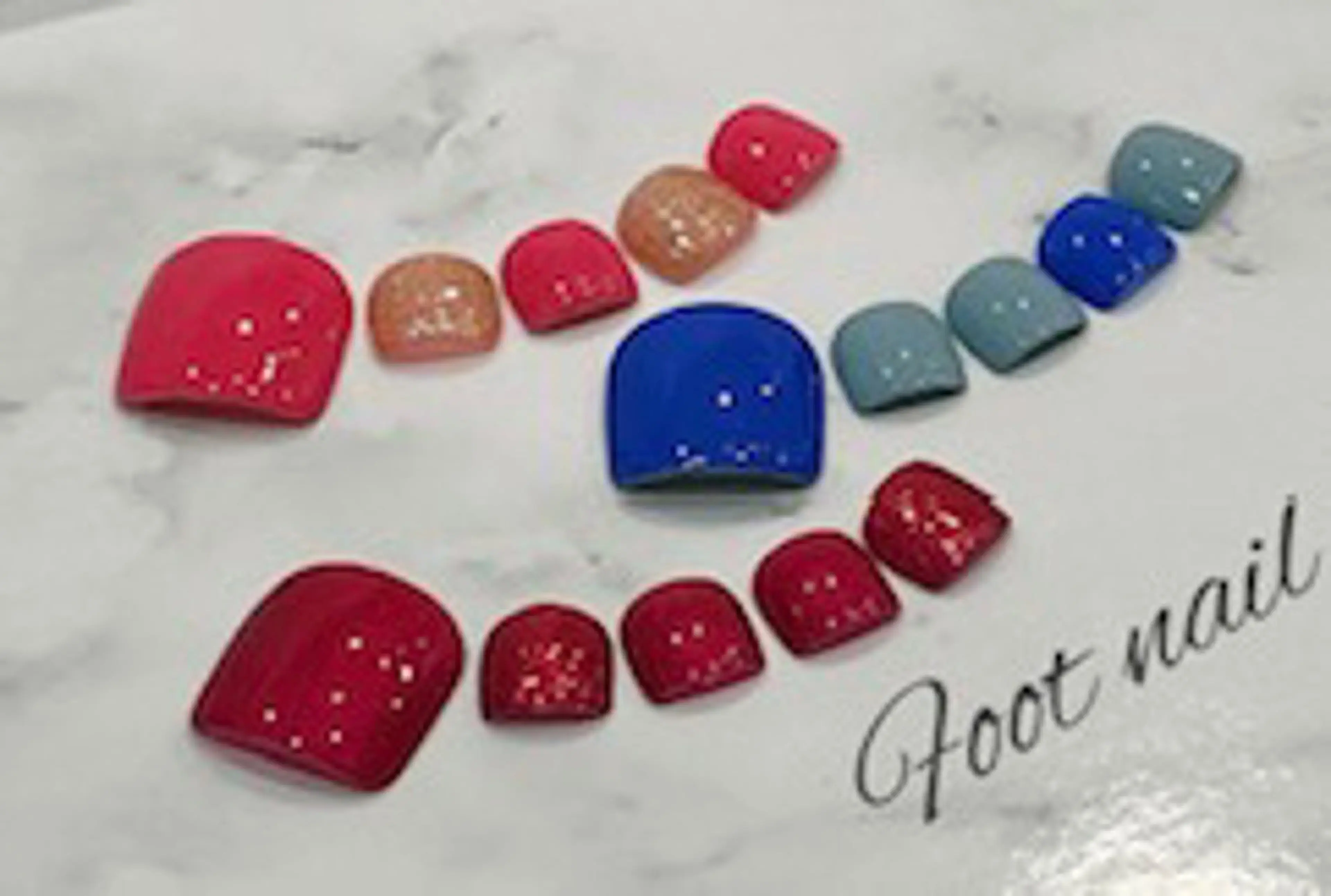 期間限定！シンプルワンカラーフットネイル☆他店オフ込み＋ドライケア付きの写真