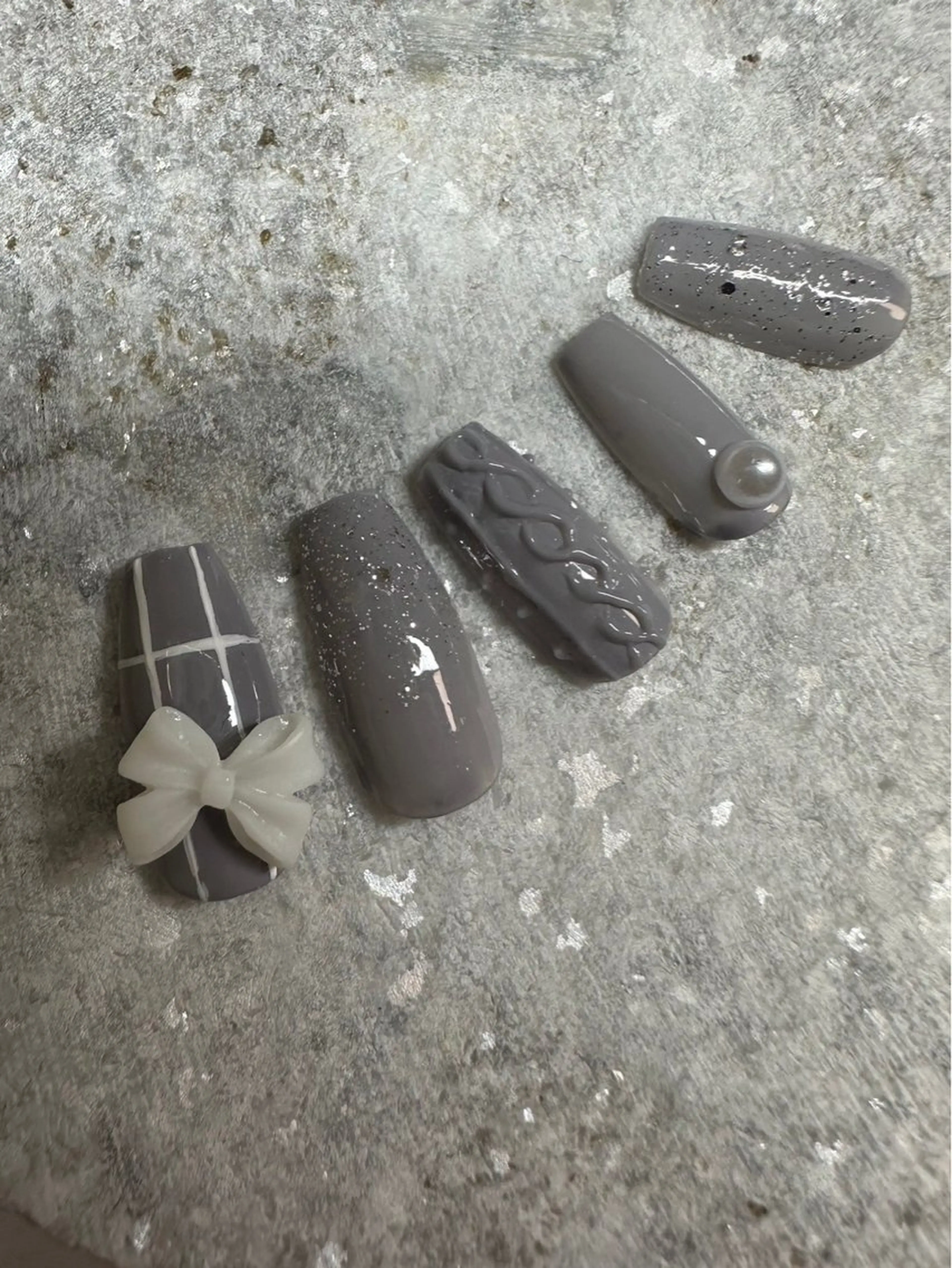 ネイル 黒須莉奈 IRYのネイルデザイン