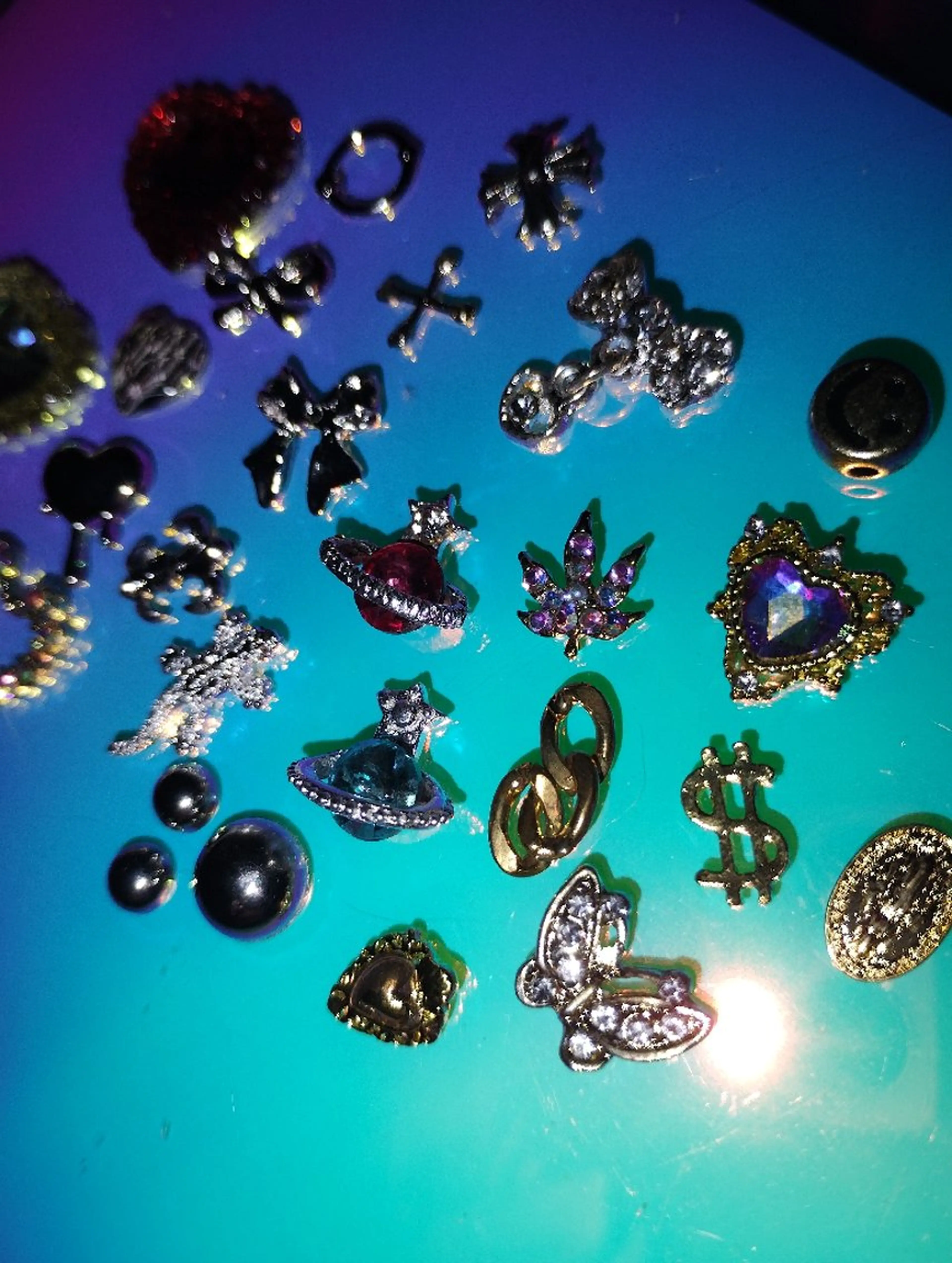 ネイル クリアネイル ハート 氷ネイル・うるうるネイル 韓国ネイル ワンホンネイル 424 nailsのネイルデザイン