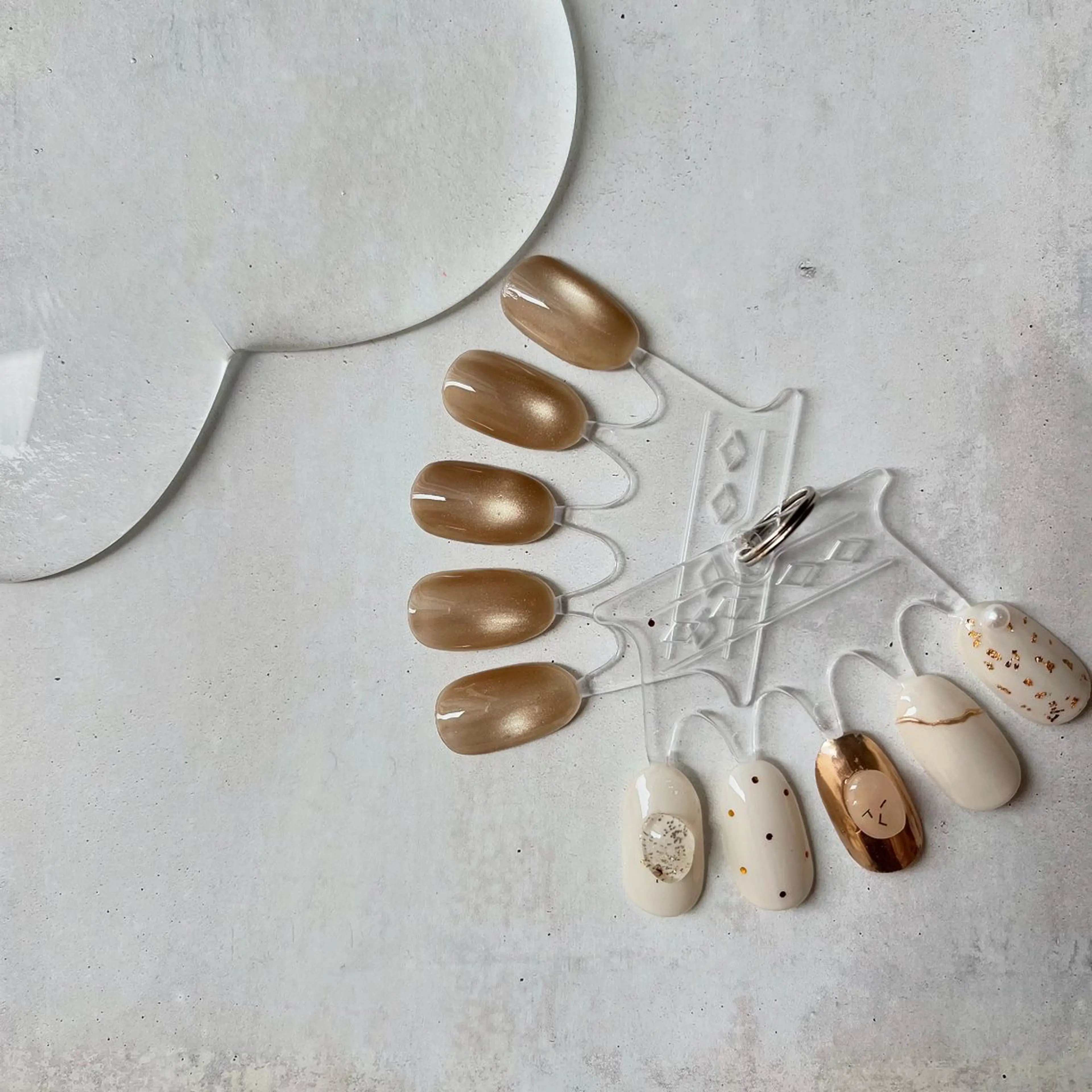 ネイル ニュアンスネイル シンプルネイル K Aのネイルデザイン