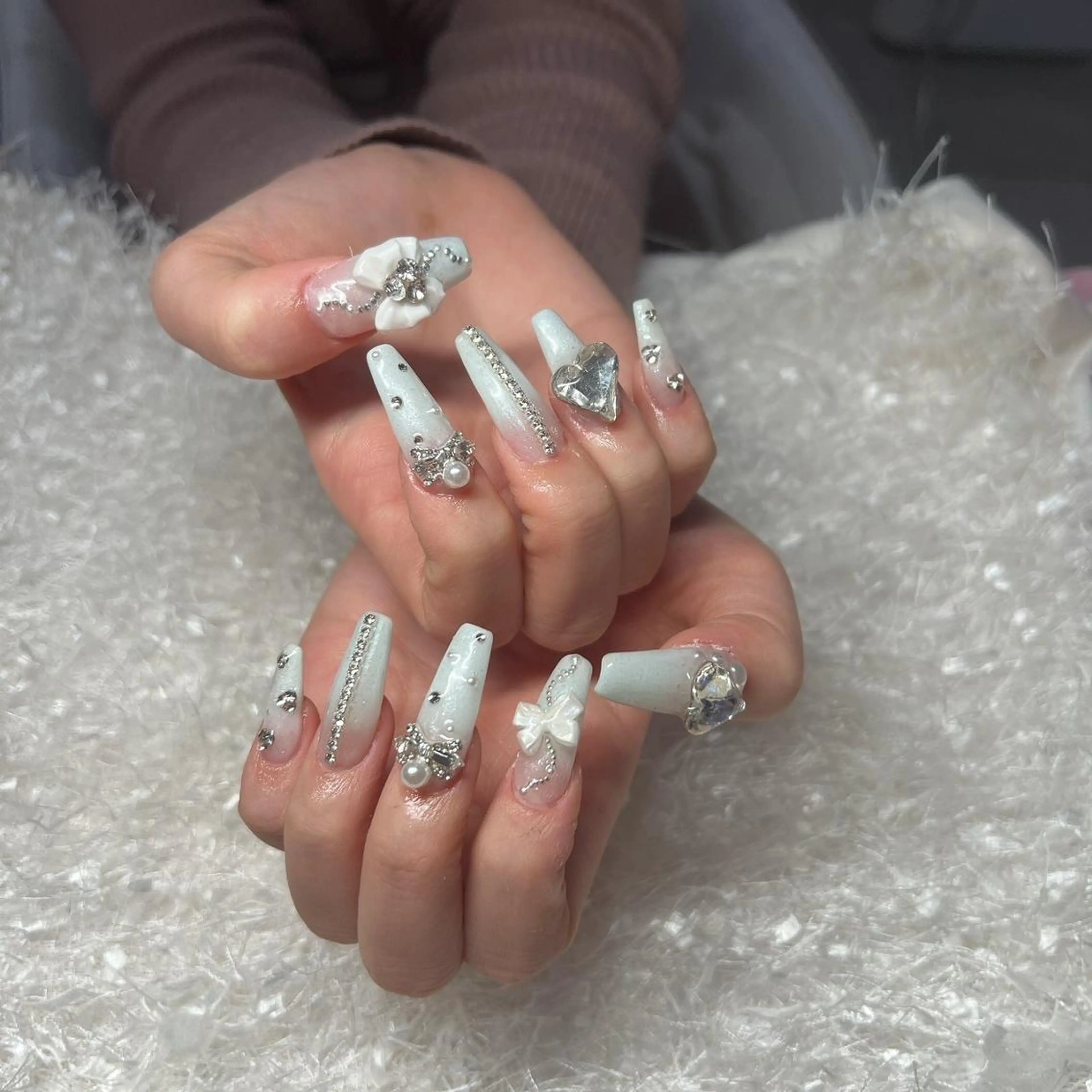 ネイル 長さ出し フレンチネイル ジェルネイル グラデーション 韓国ネイル ハンドネイル Nail&eye Belire 新宿のネイルデザイン