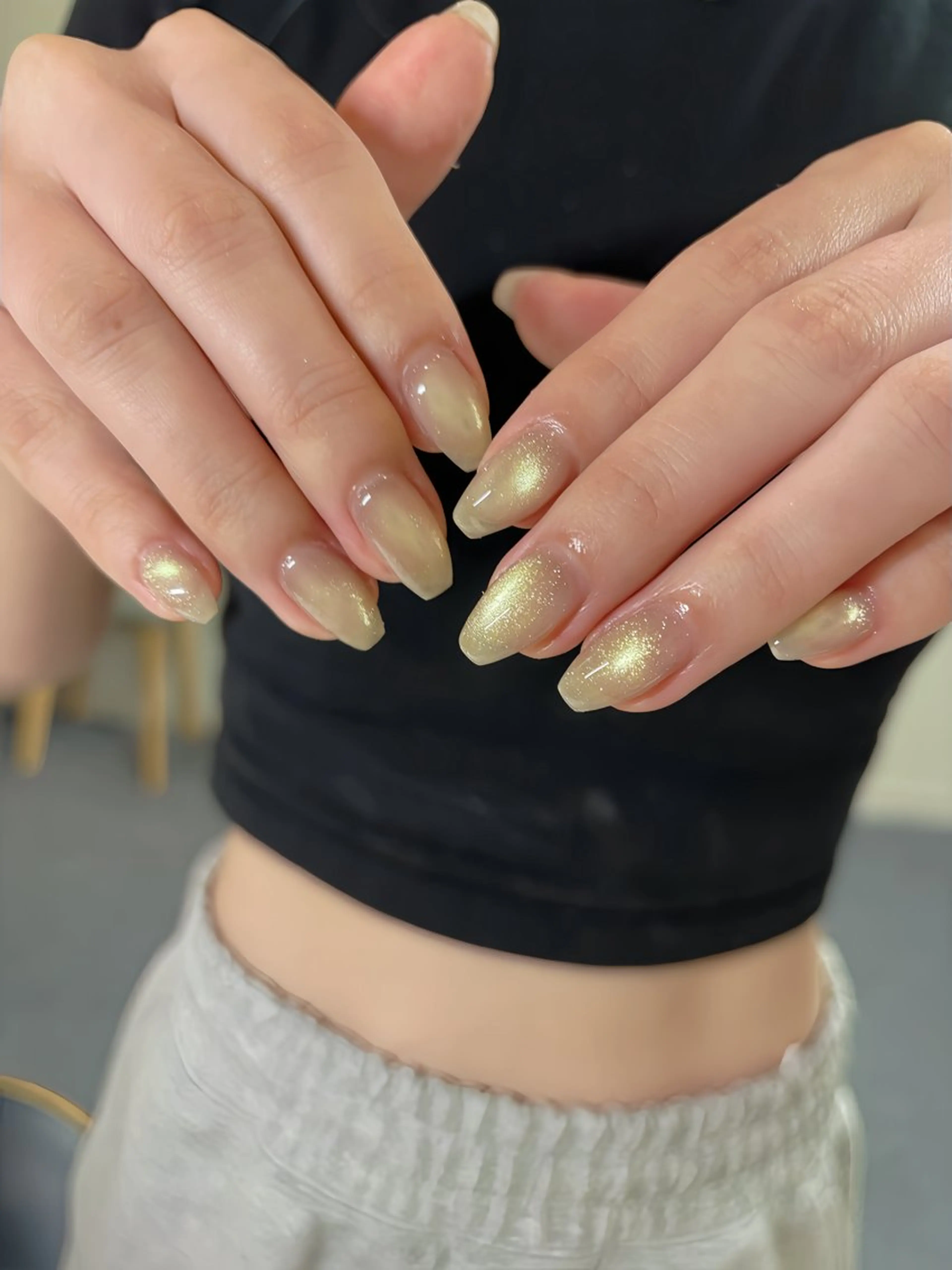 ネイル ゴールド キラキラネイル マグネットネイル ハンドネイル ハンドケア 🎀NAIL🎀 AI🪄︎︎◝✩のネイルデザイン