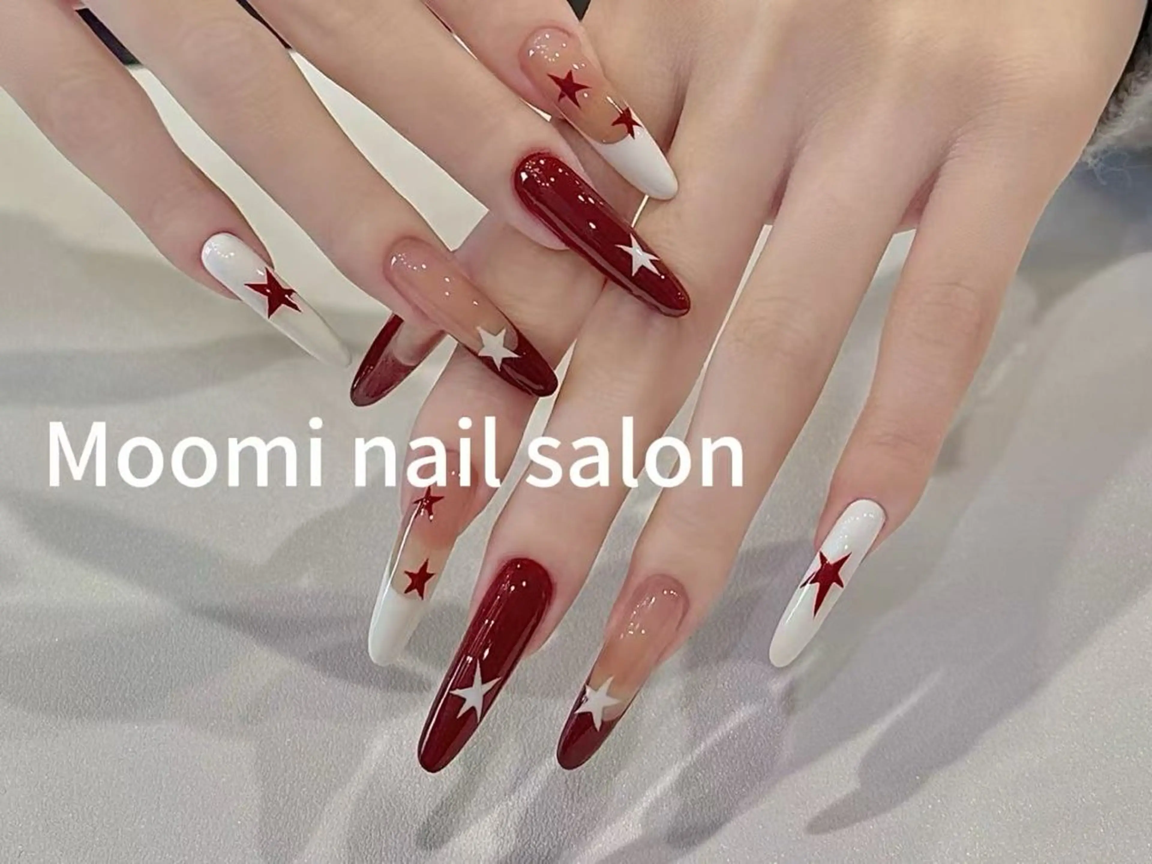 ロング ハンドネイル Moomi nail salonのネイルデザイン