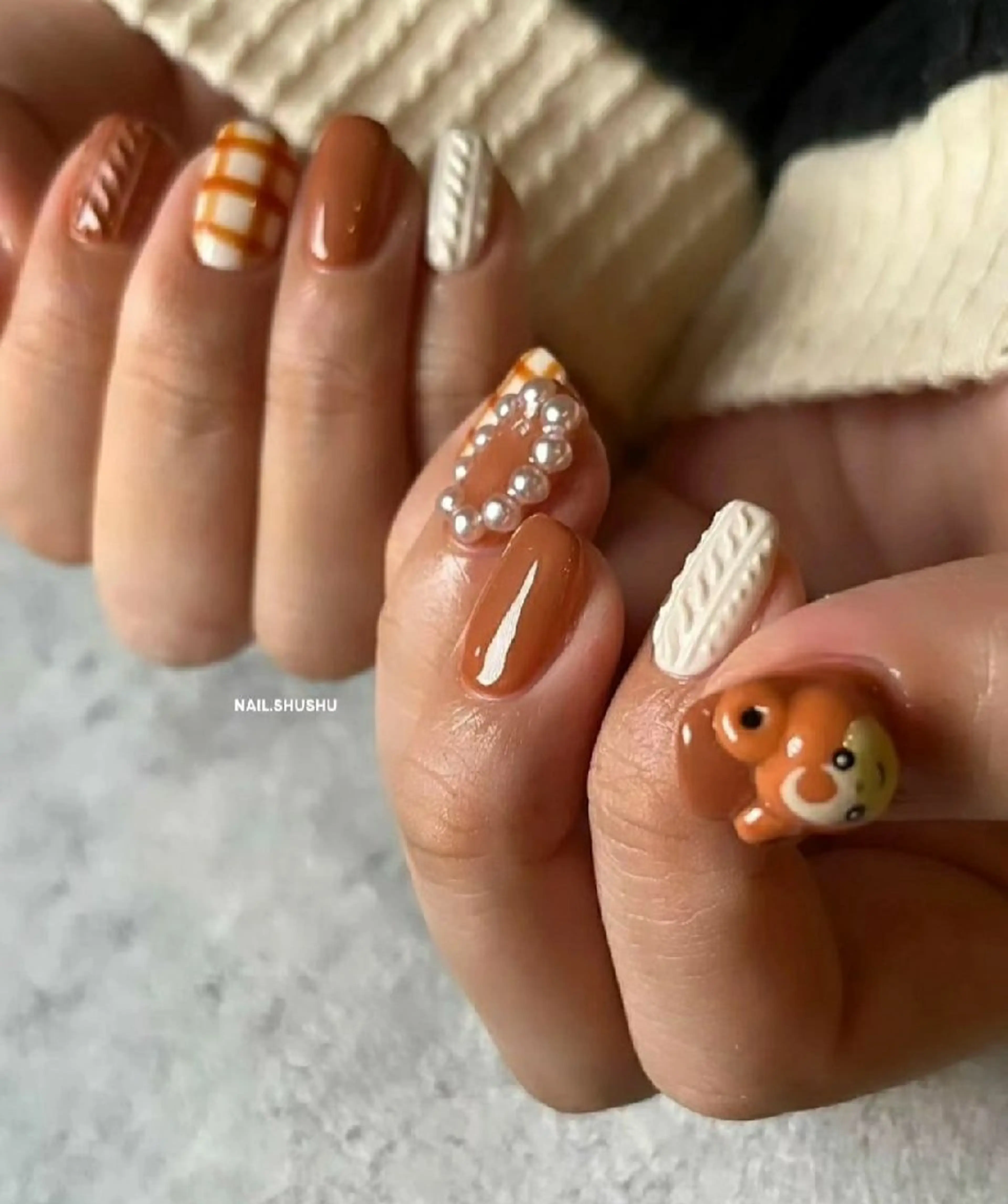 ネイル 持ち込み ニュアンスネイル ワンカラーネイル シンプルネイル 冬ネイル ハンドネイル 3dパーツ/流行り 👧shushu❤️のネイルデザイン