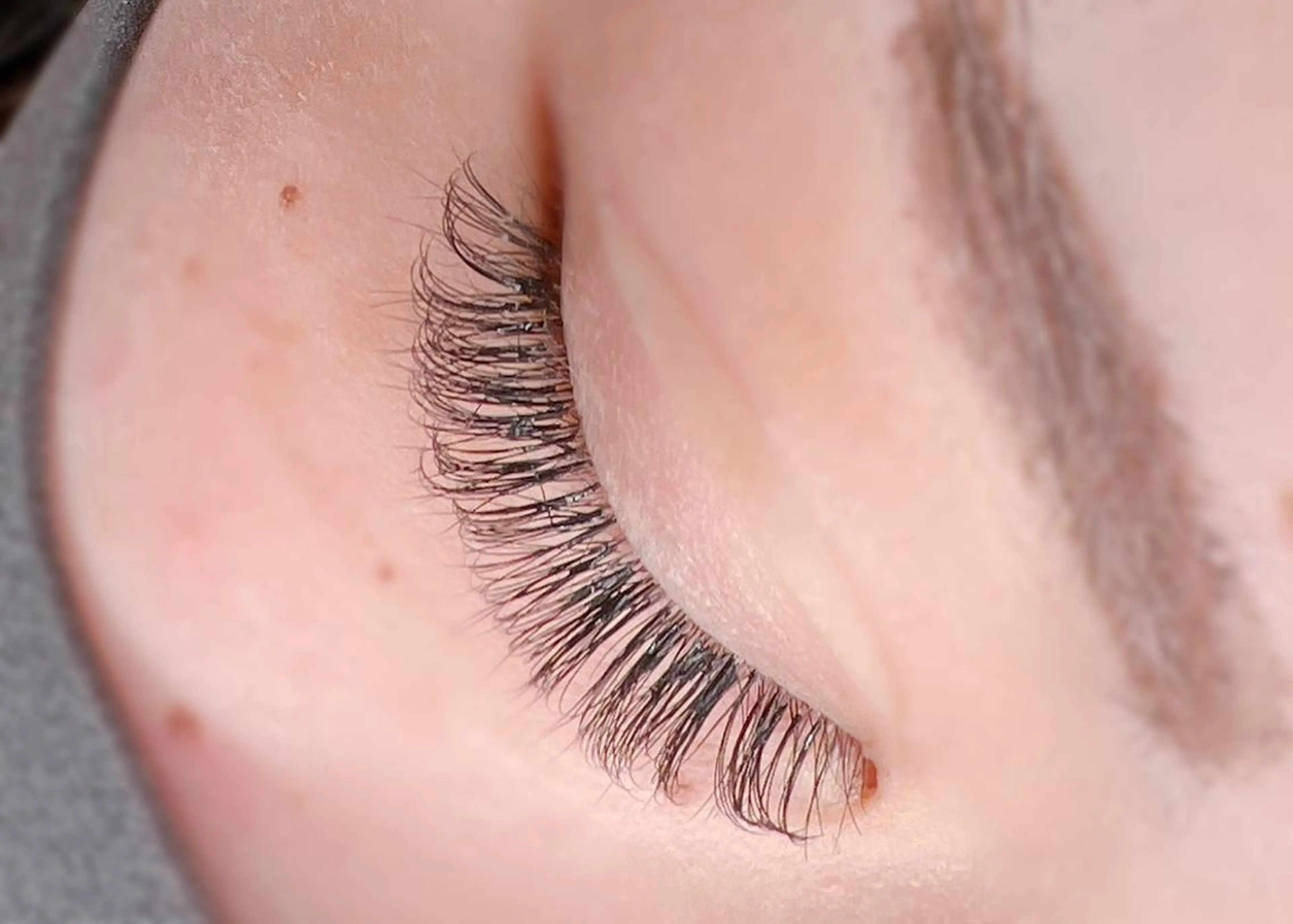 マツエク・マツパ Cカール ボリュームラッシュ マツエク LASHIQ南堀江 奥優美のマツエク・マツパデザイン