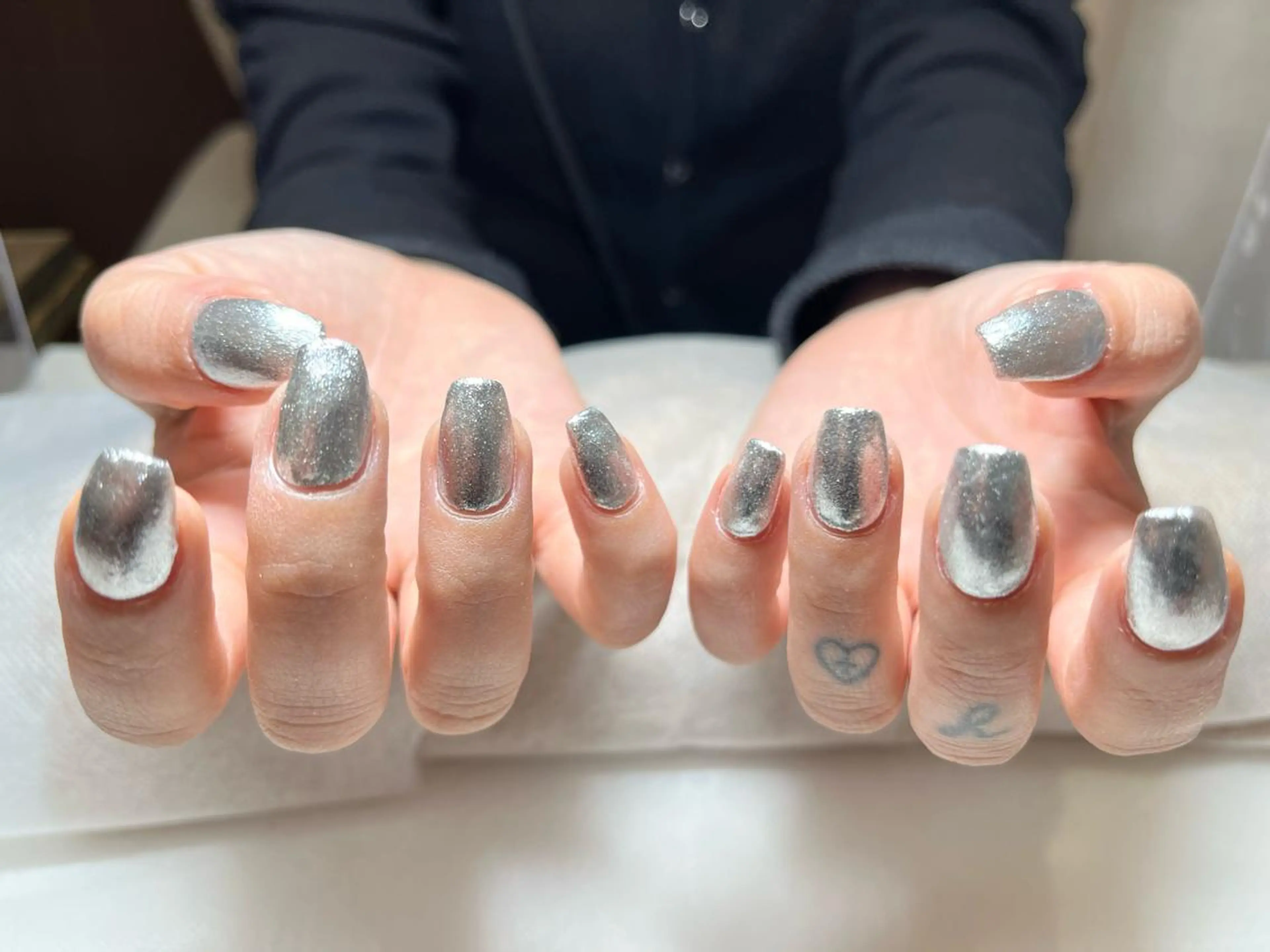 ミディアム ネイル De-soin所属・野澤 恵のネイルデザイン