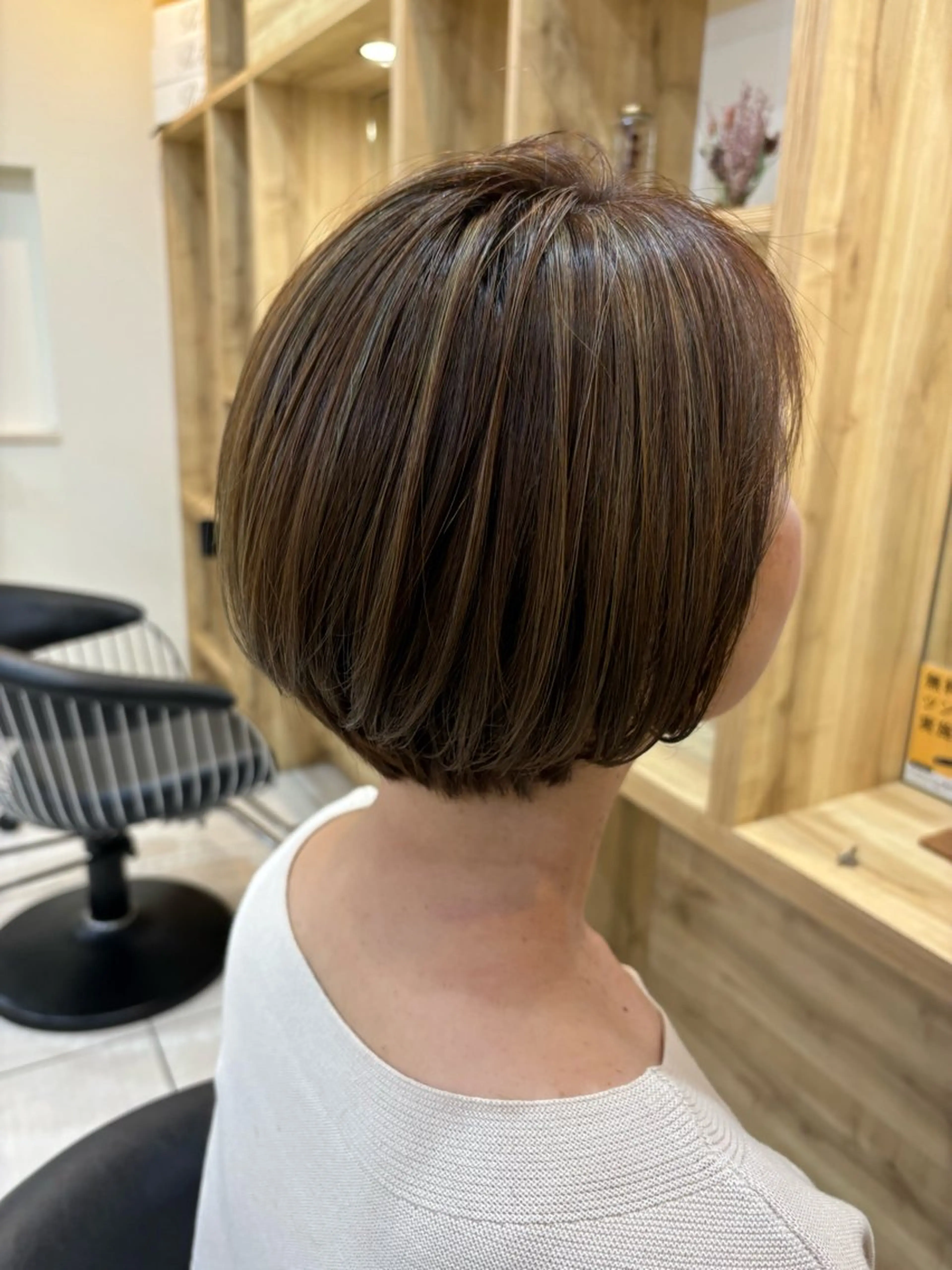 ショート カラー デザインカラー ハイライトカラー ハイライト カット ヘアカラー 田野倉NEXT店 美髪ニストのヘアスタイル