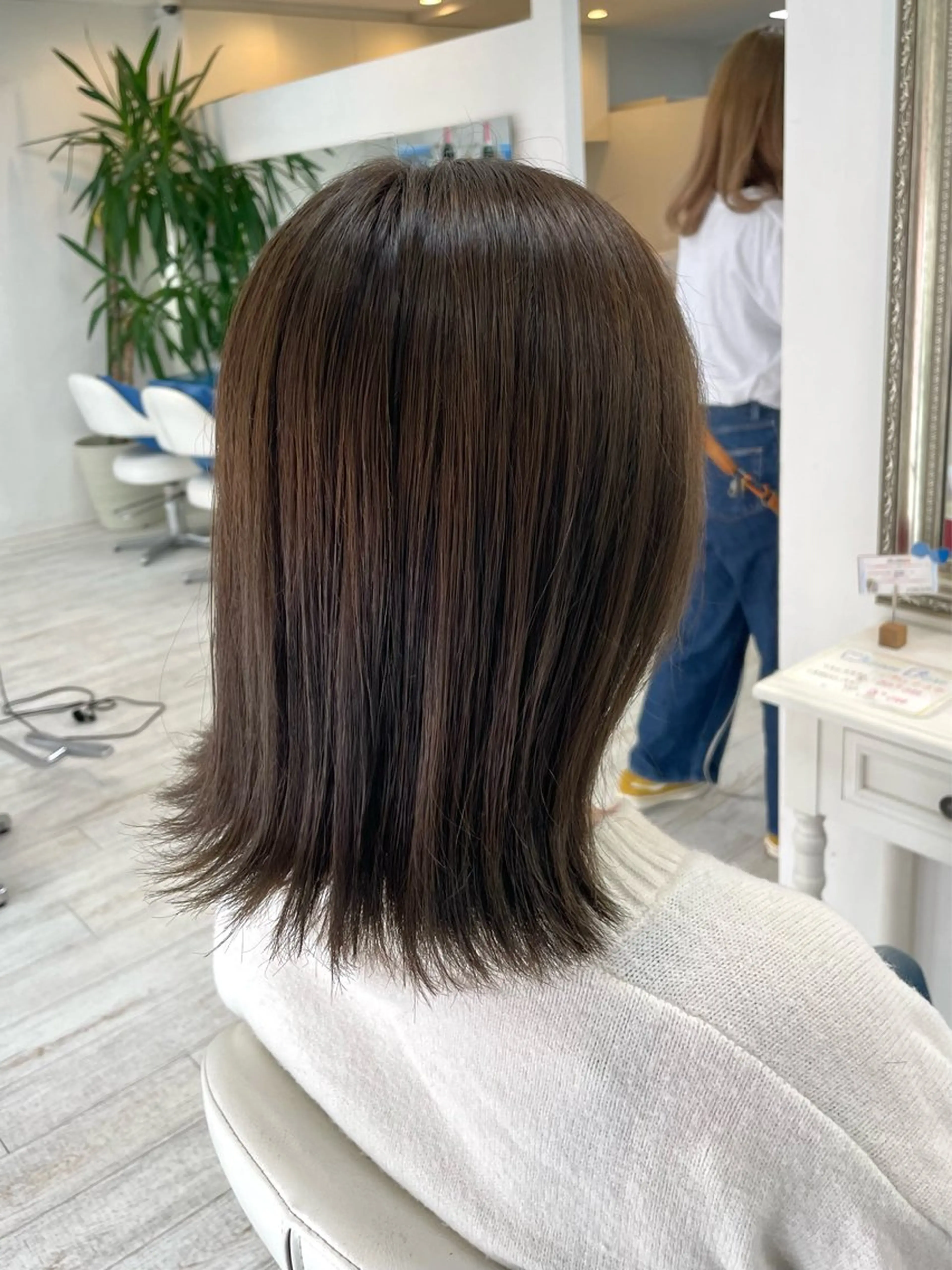 ミディアム カット ヘアカラー 新籾 尚哉のヘアスタイル